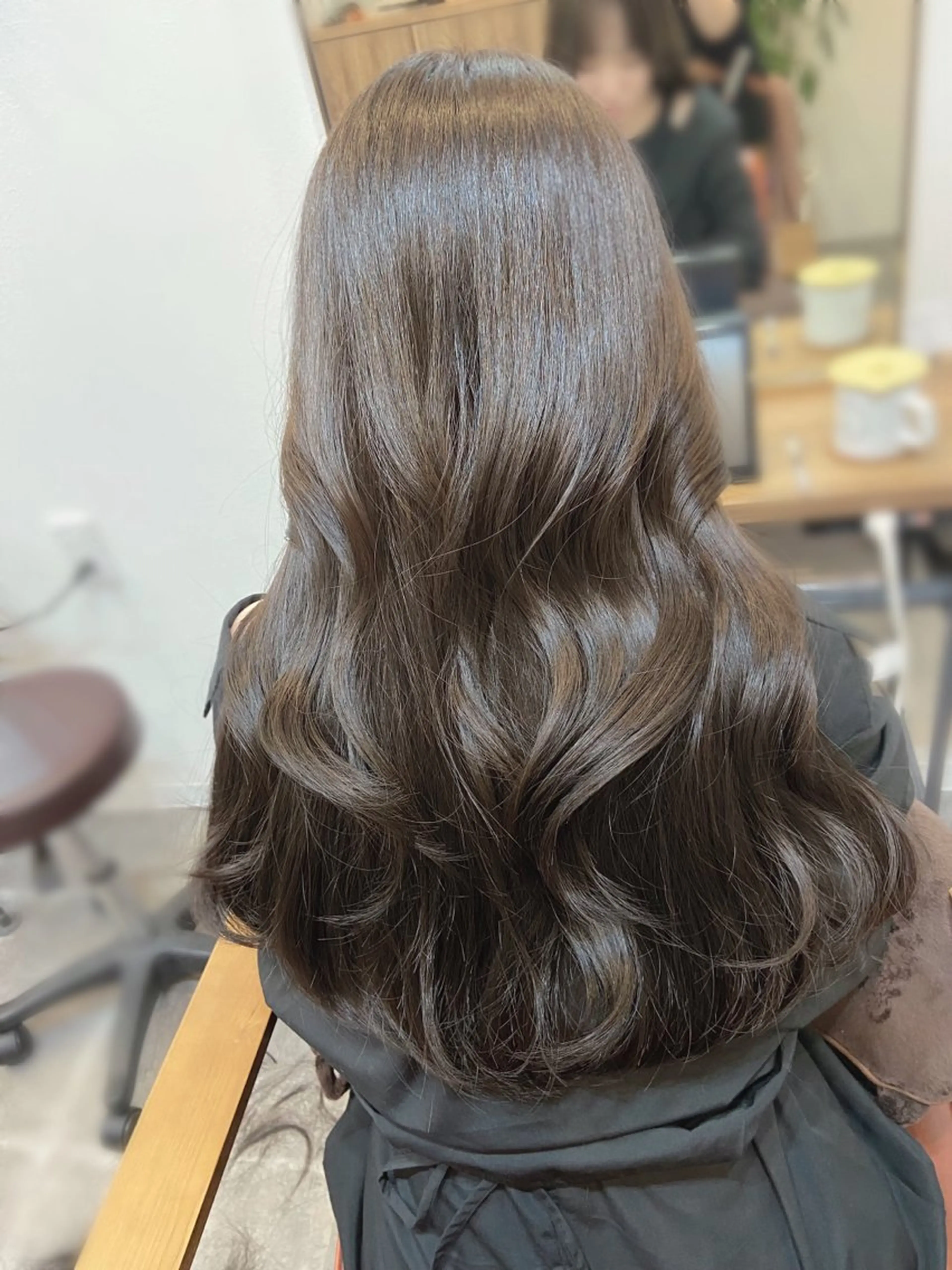 ロング 柏韓国ヘア 白石芽衣のヘアスタイル