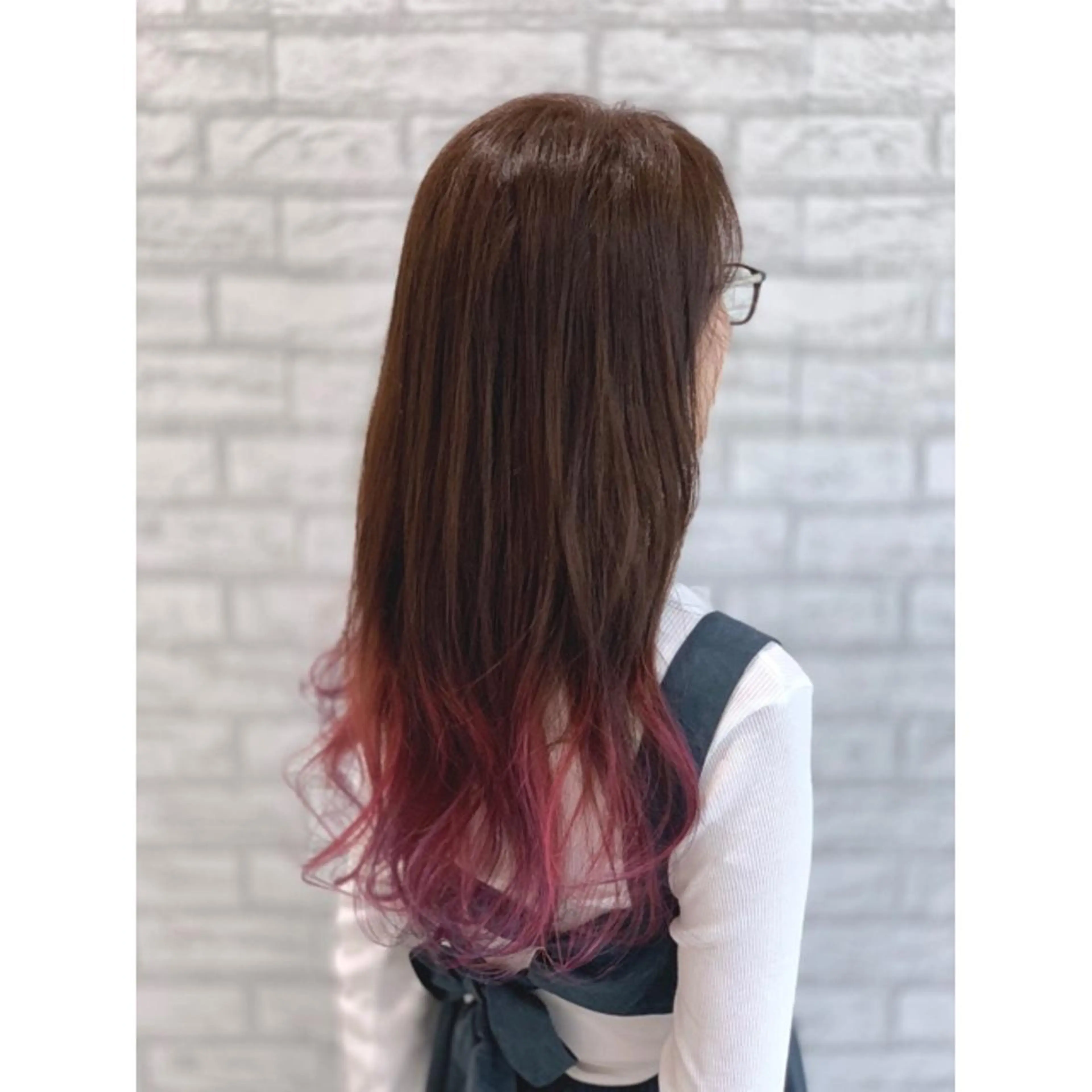 ロング カラー ブリーチ ピンクカラー パープルカラー デザインカラー、艶髪 大塚　耕平のヘアスタイル