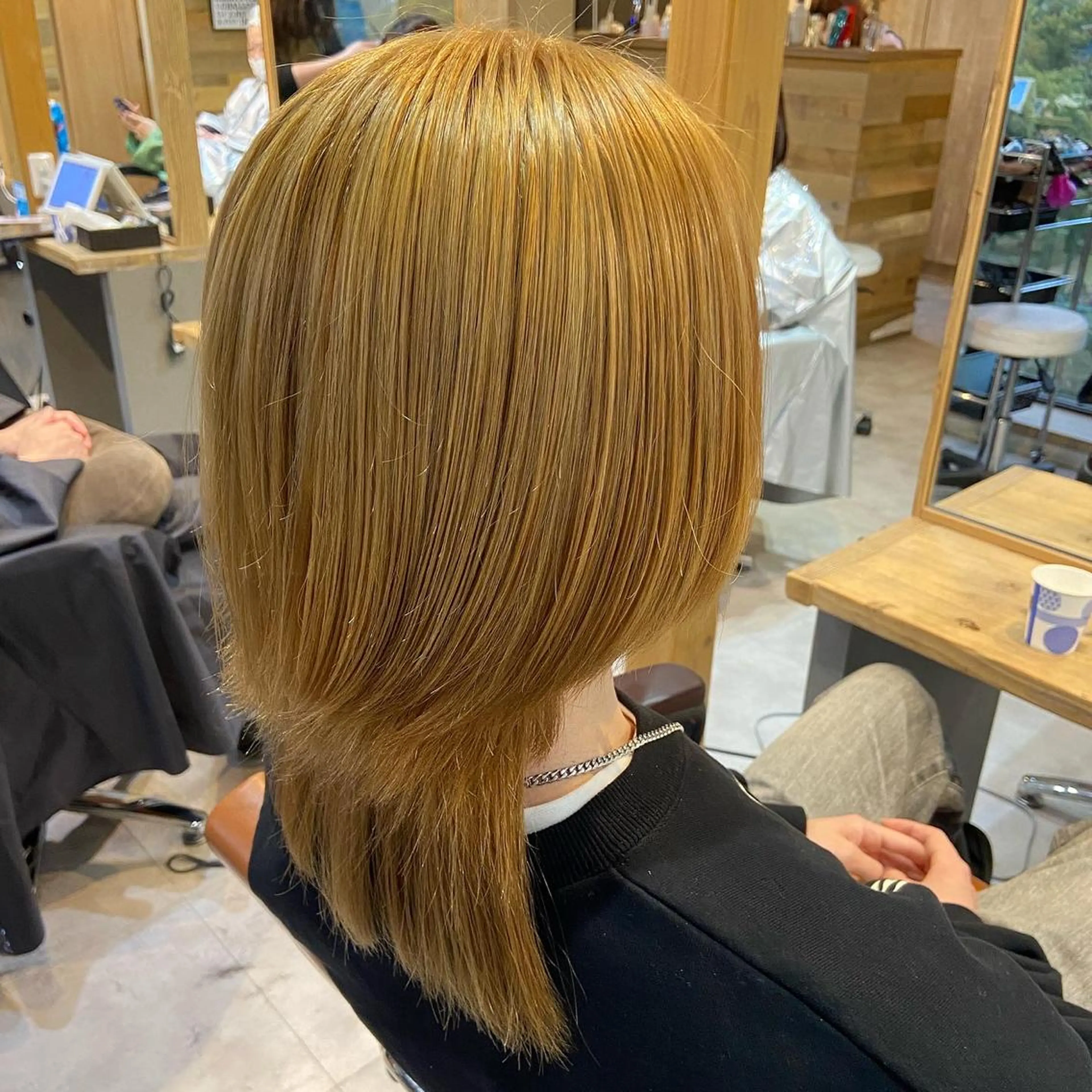 カラー メンズ ベージュカラー ダブルカラー 吉田 幸斗のヘアスタイル