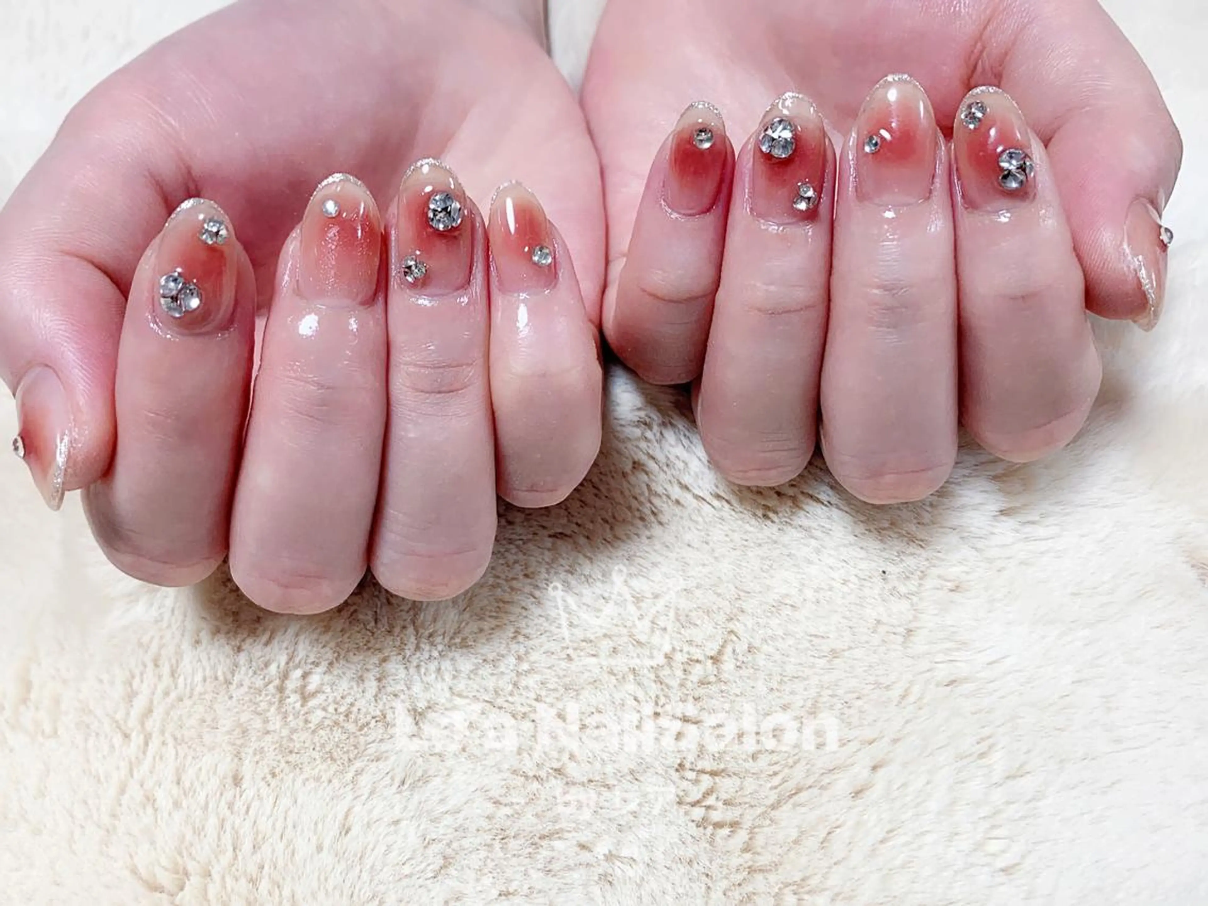 ショート カラー ネイル チークネイル Le’a NailSalonのネイルデザイン