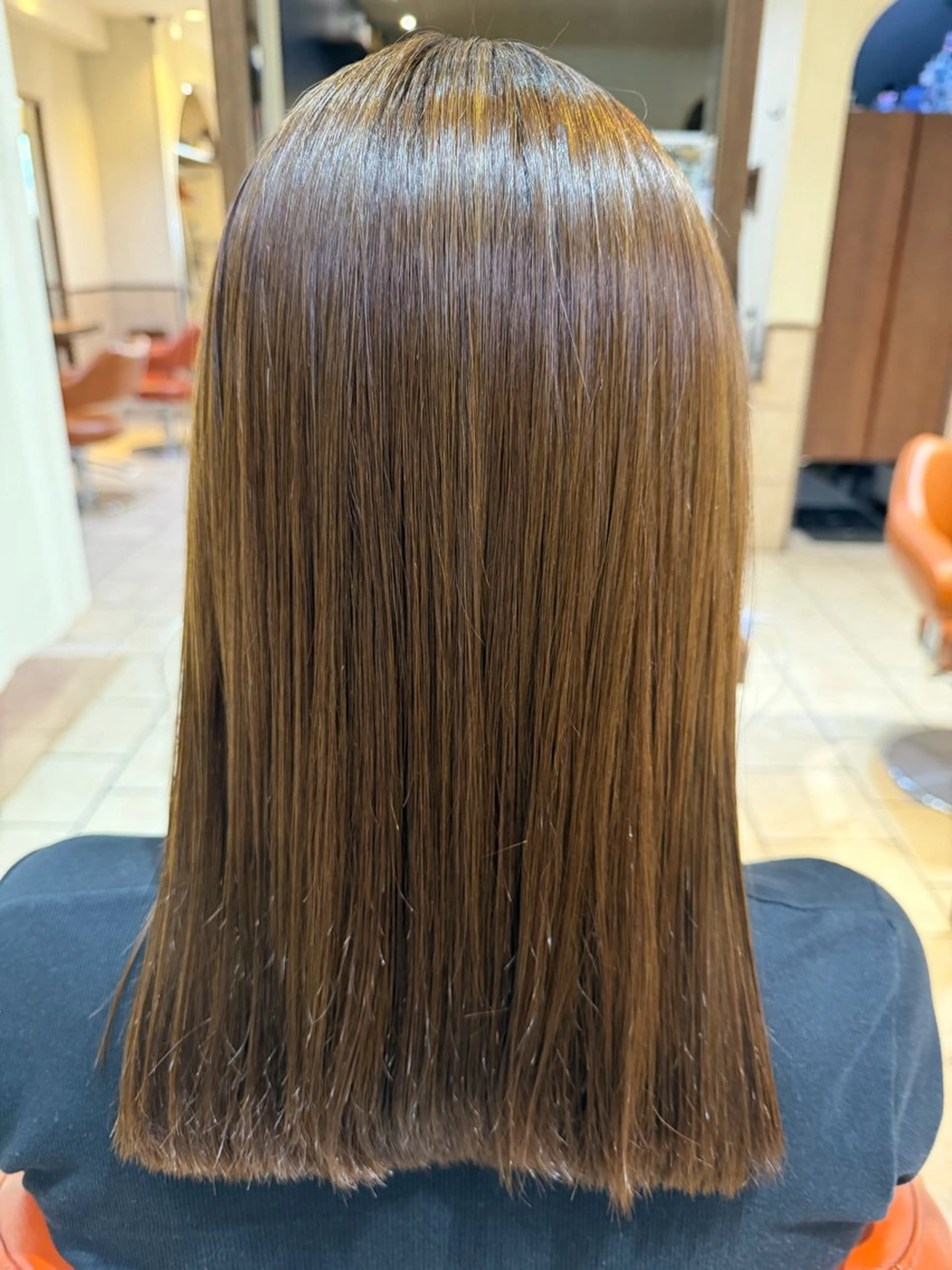 セミロング カラー ヘアカラー トリートメント 井上 琉菜のヘアスタイル