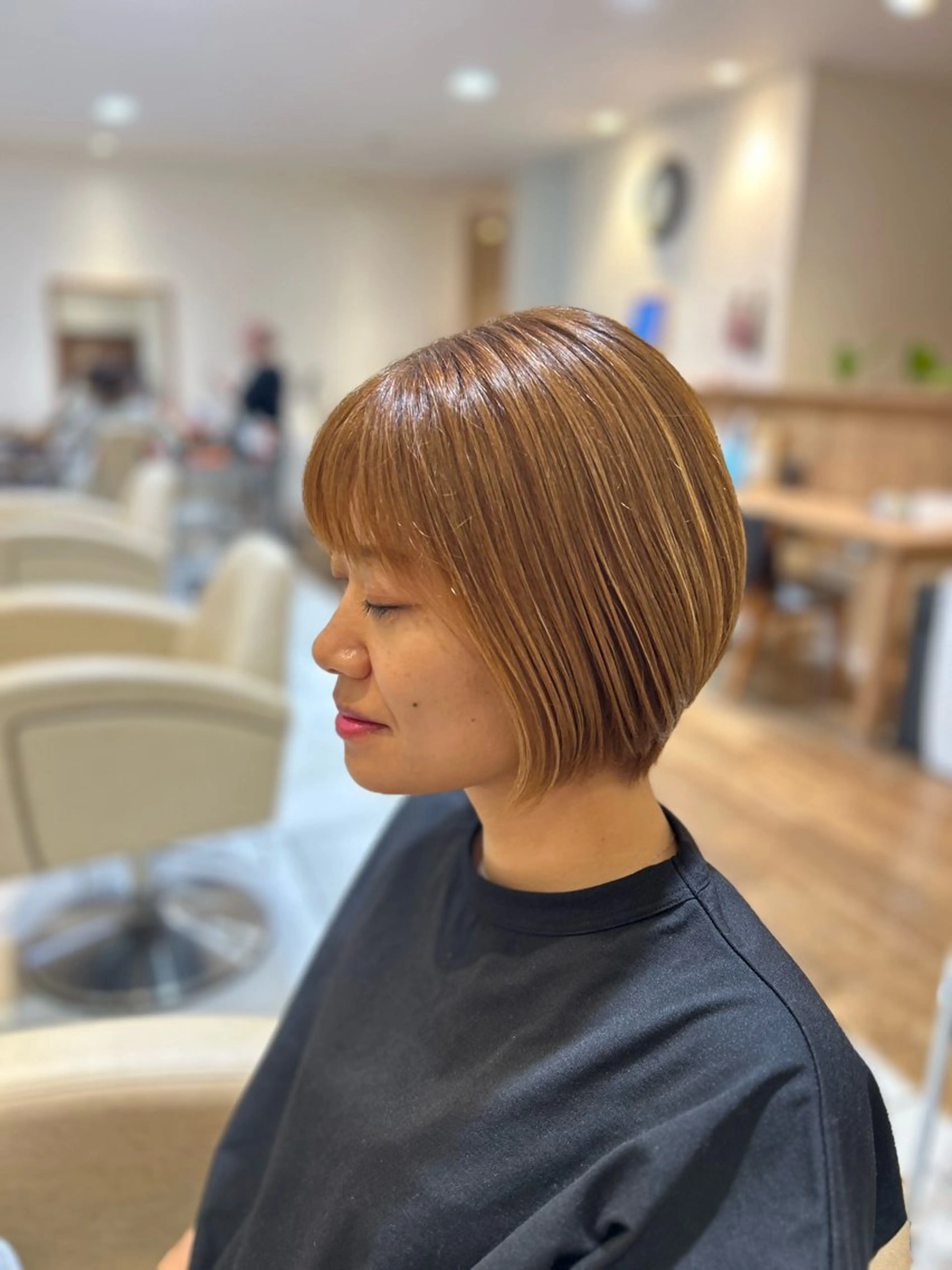 ショート カラー ブリーチ ブリーチなしカラー preak まりののヘアスタイル