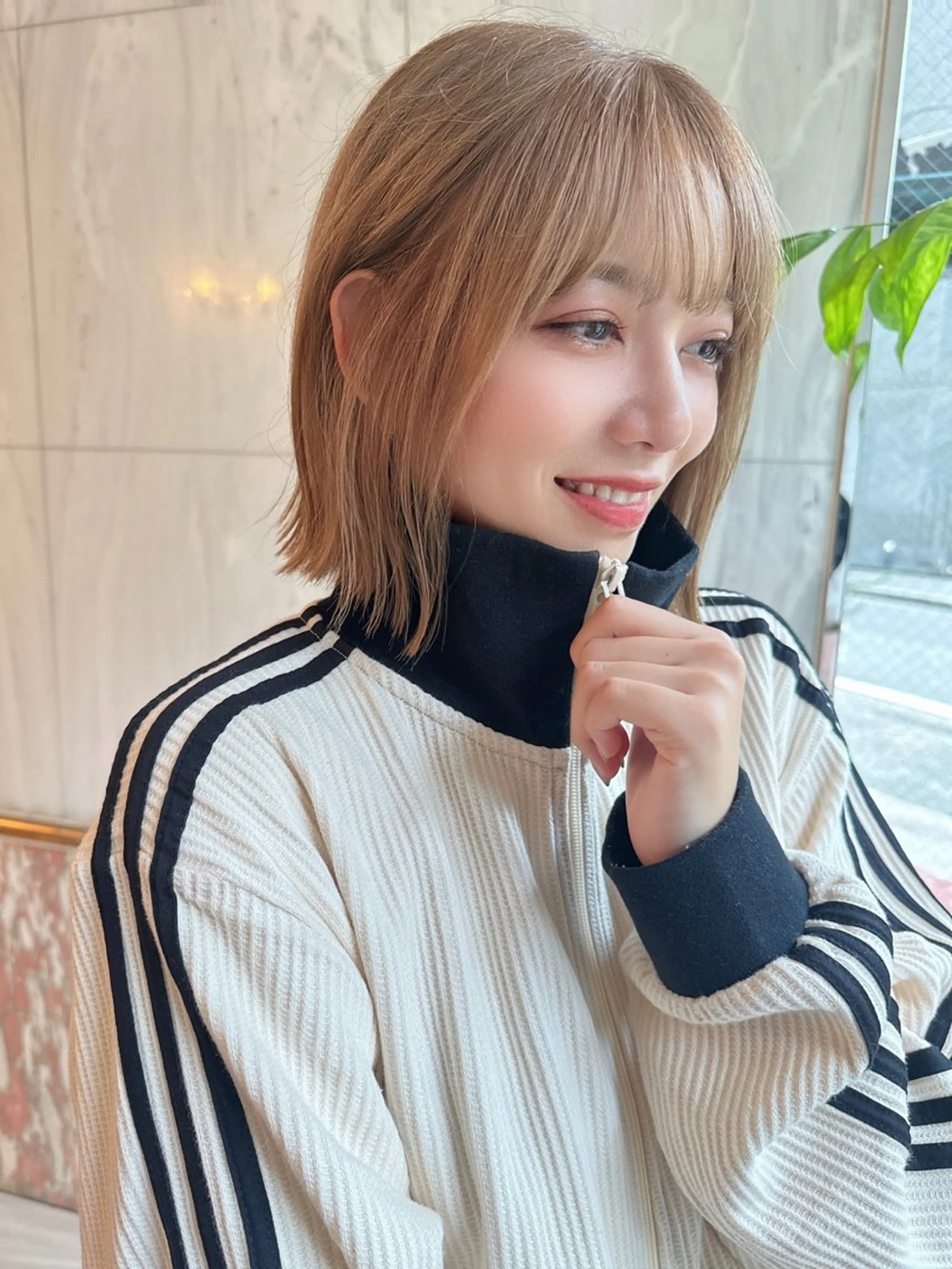 カラー ベージュカラー ミルクティーベージュ 艶カラー/ボブ /似合わせ/田口愛那のヘアスタイル