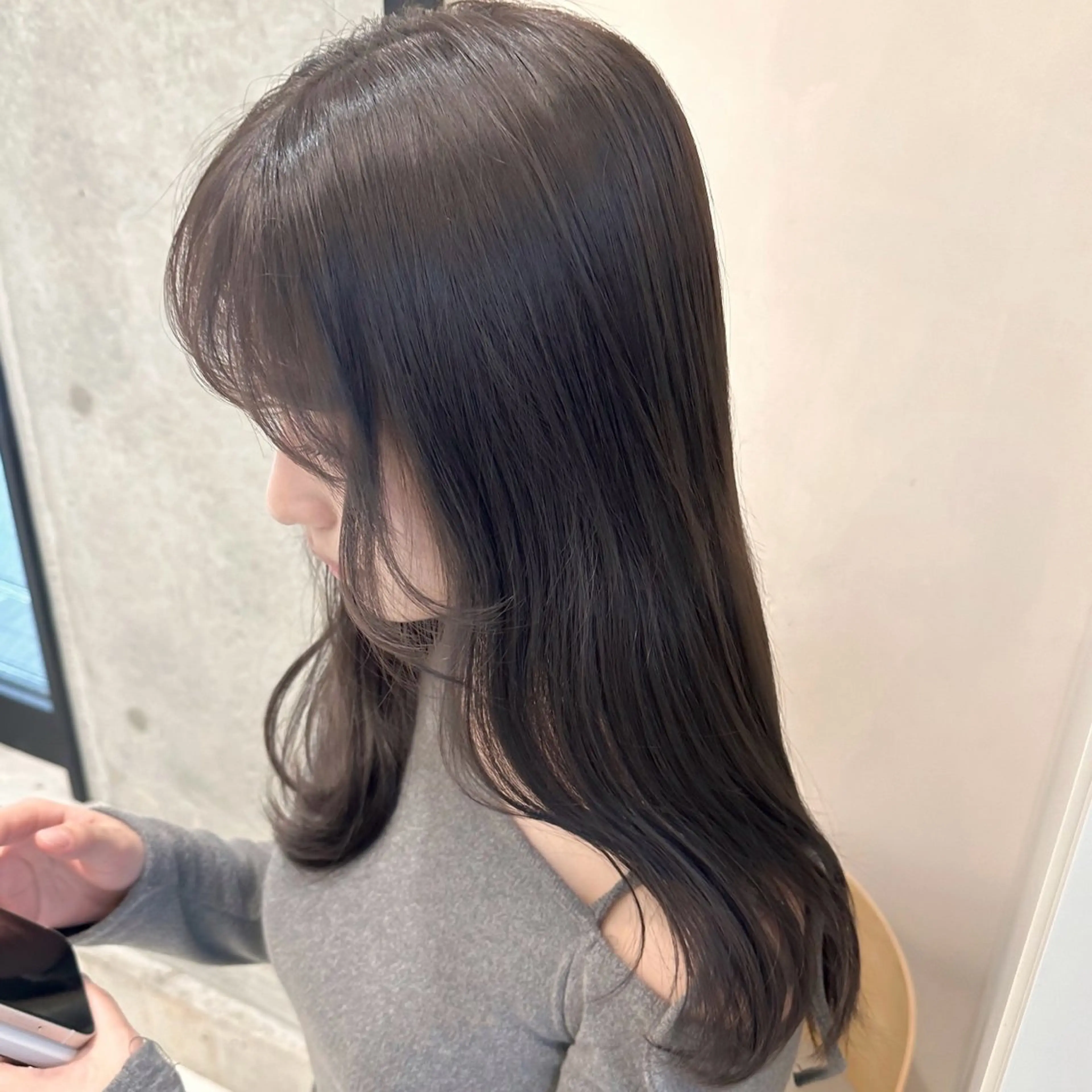 セミロング 🎀やわらかカラー/ 艶カラー/よこやまのヘアスタイル