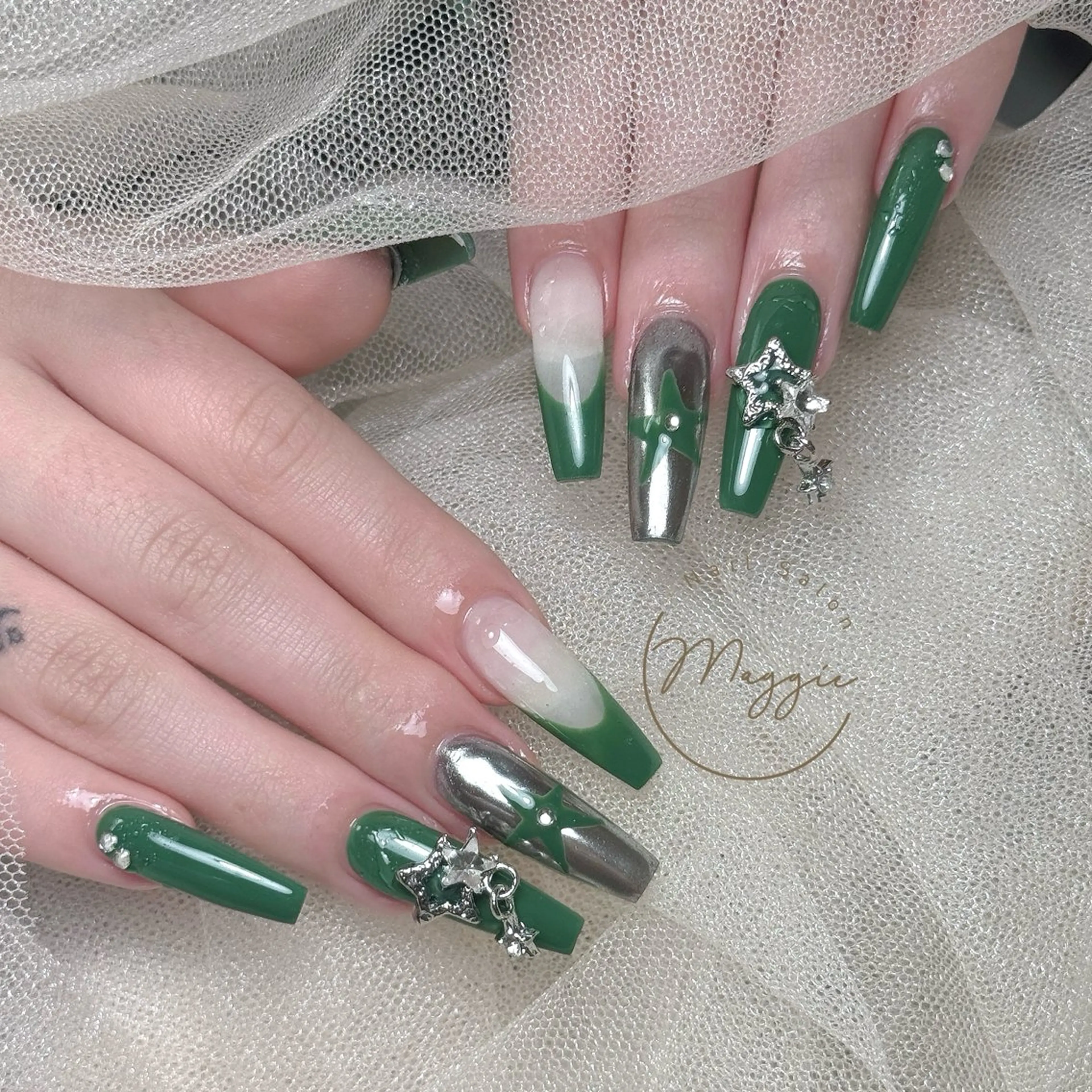 ネイル Maggie Nail🦩のネイルデザイン