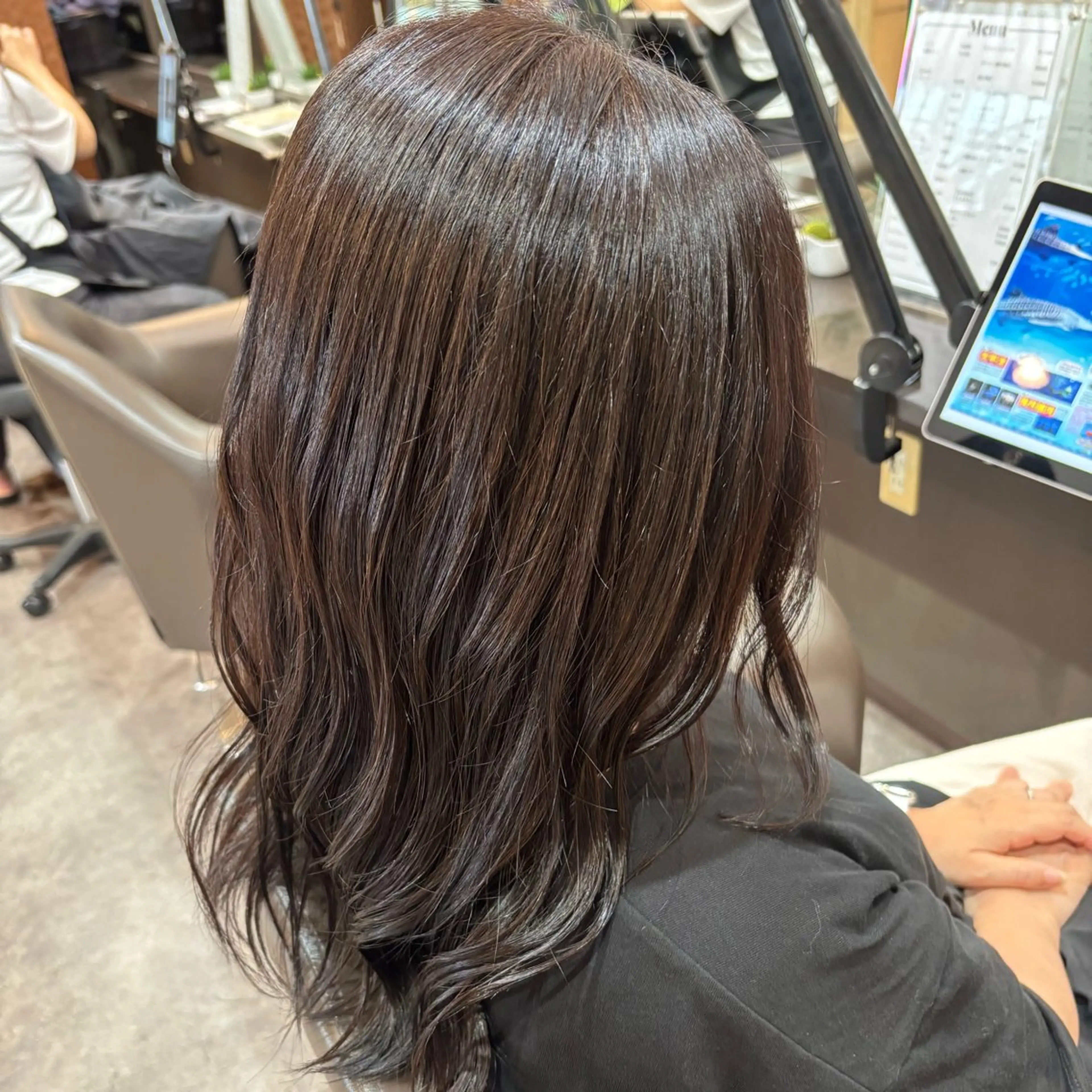 ミディアム Kamiya Minamiのヘアスタイル