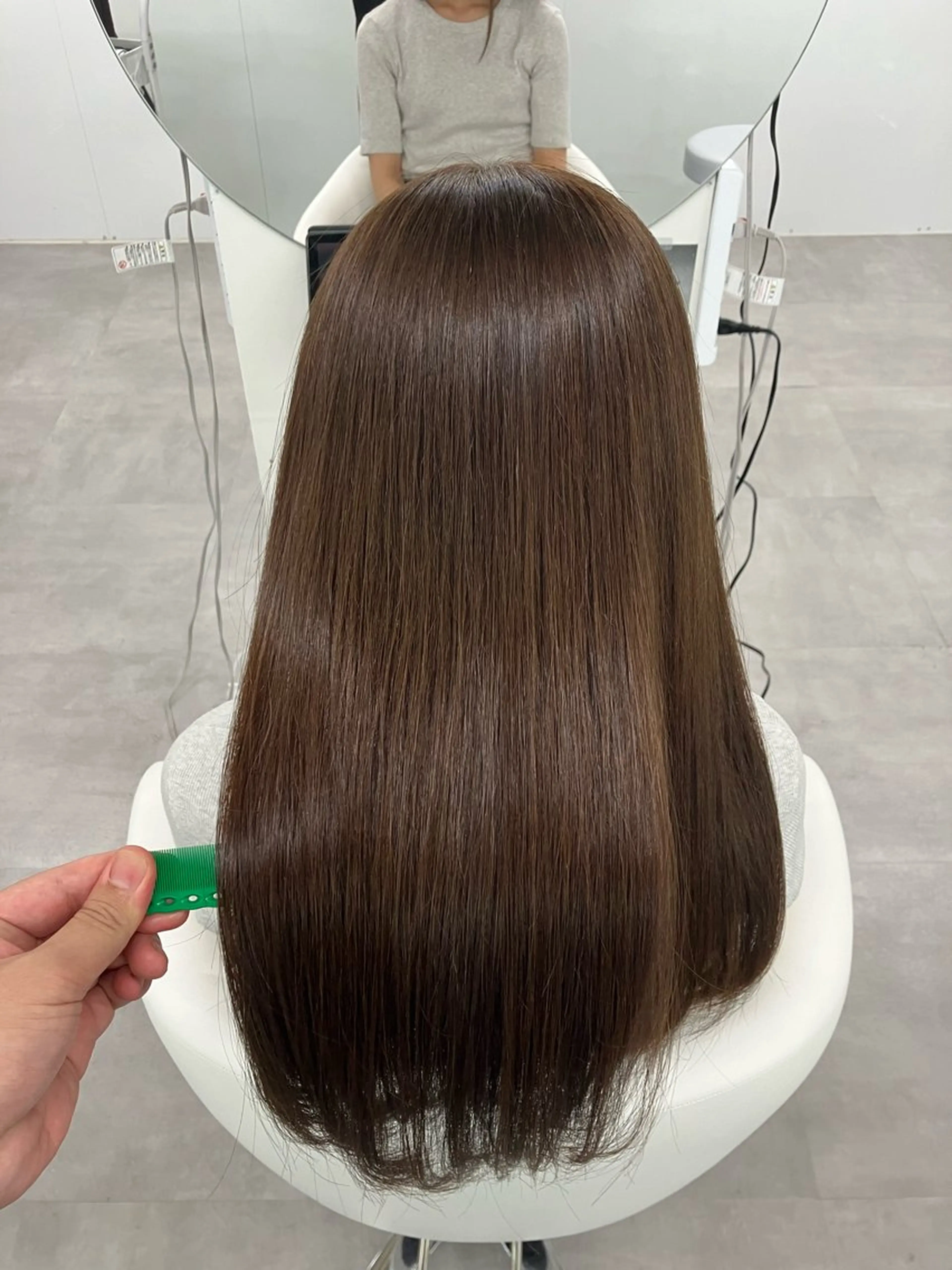 ロング カラー トリートメント door white hideのヘアスタイル