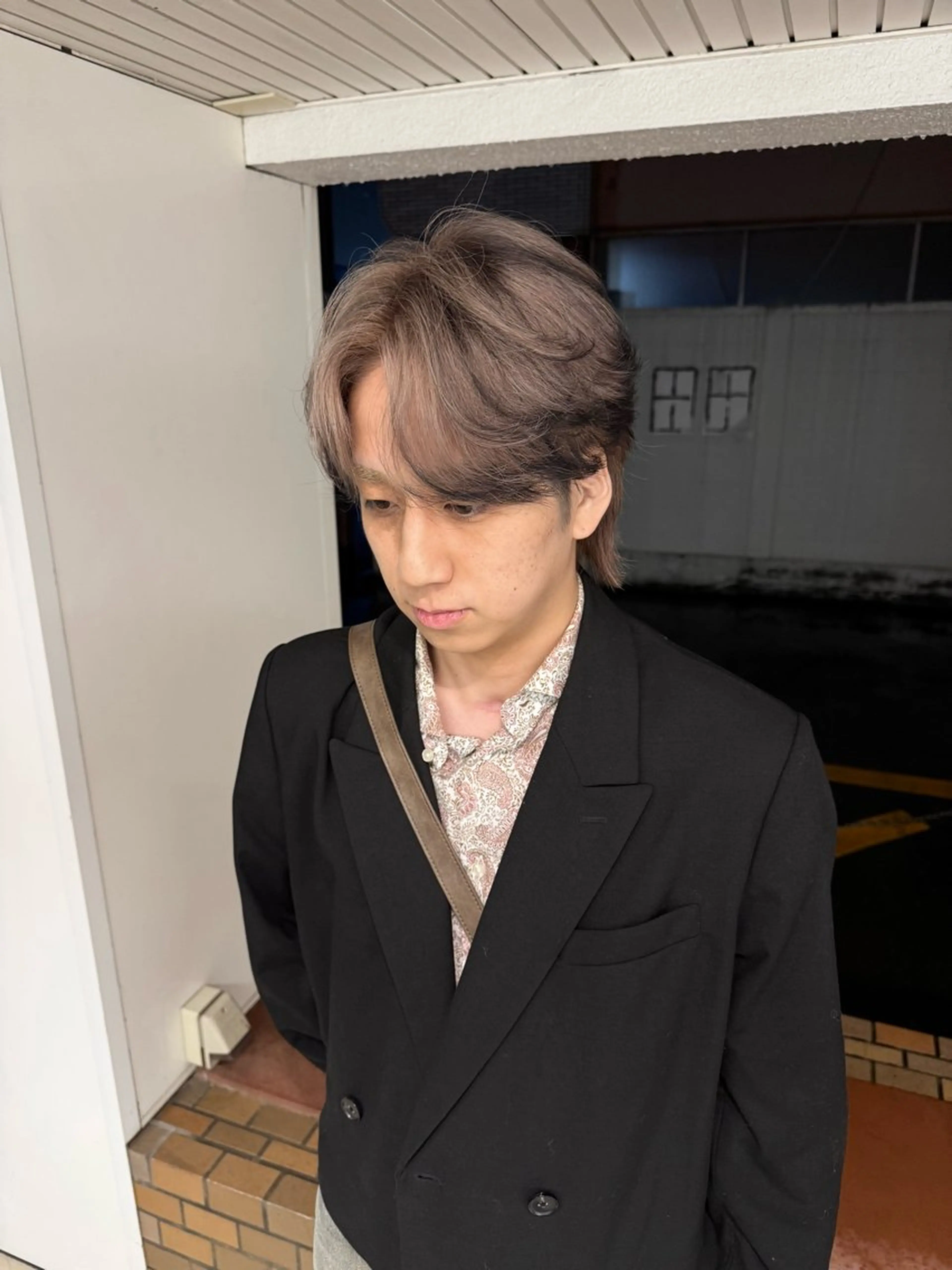 メンズ カット ヘアカラー 大名/透明感カラー/ 中明度カラー/徹平のヘアスタイル