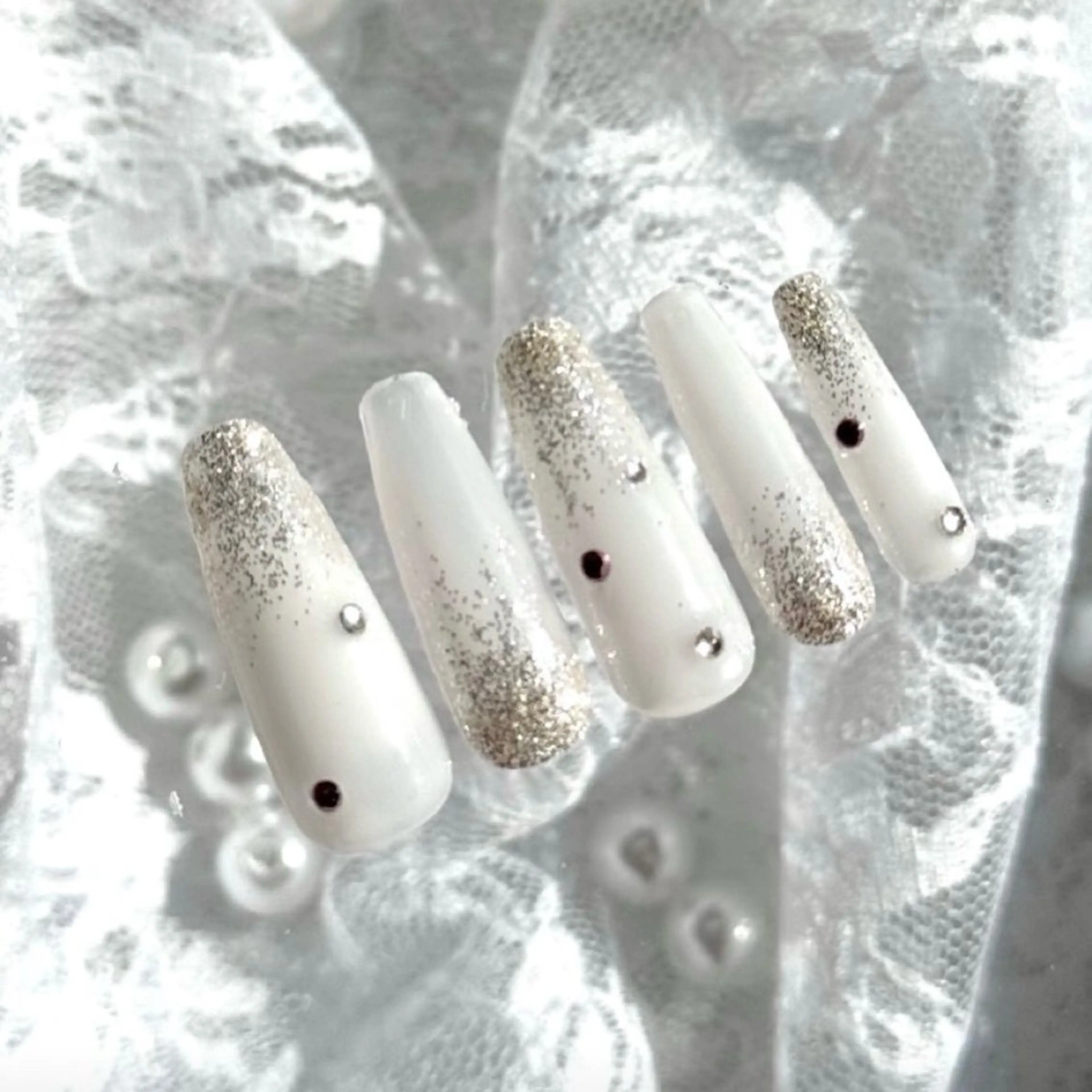 ネイル ワンホンネイル m. akiのネイルデザイン