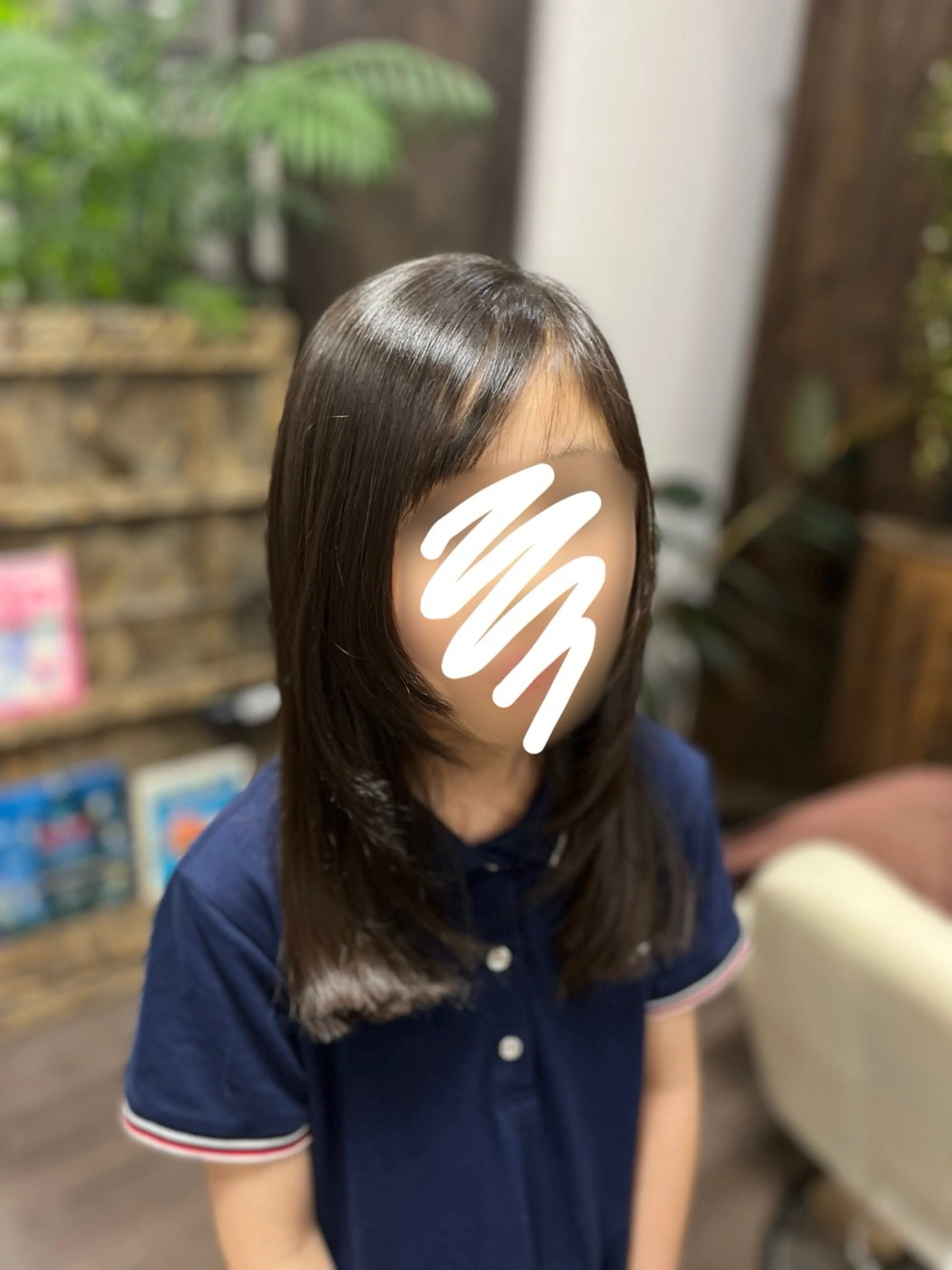 ロング 顔周りカット レイヤーカット assemblage 江川羽南のヘアスタイル