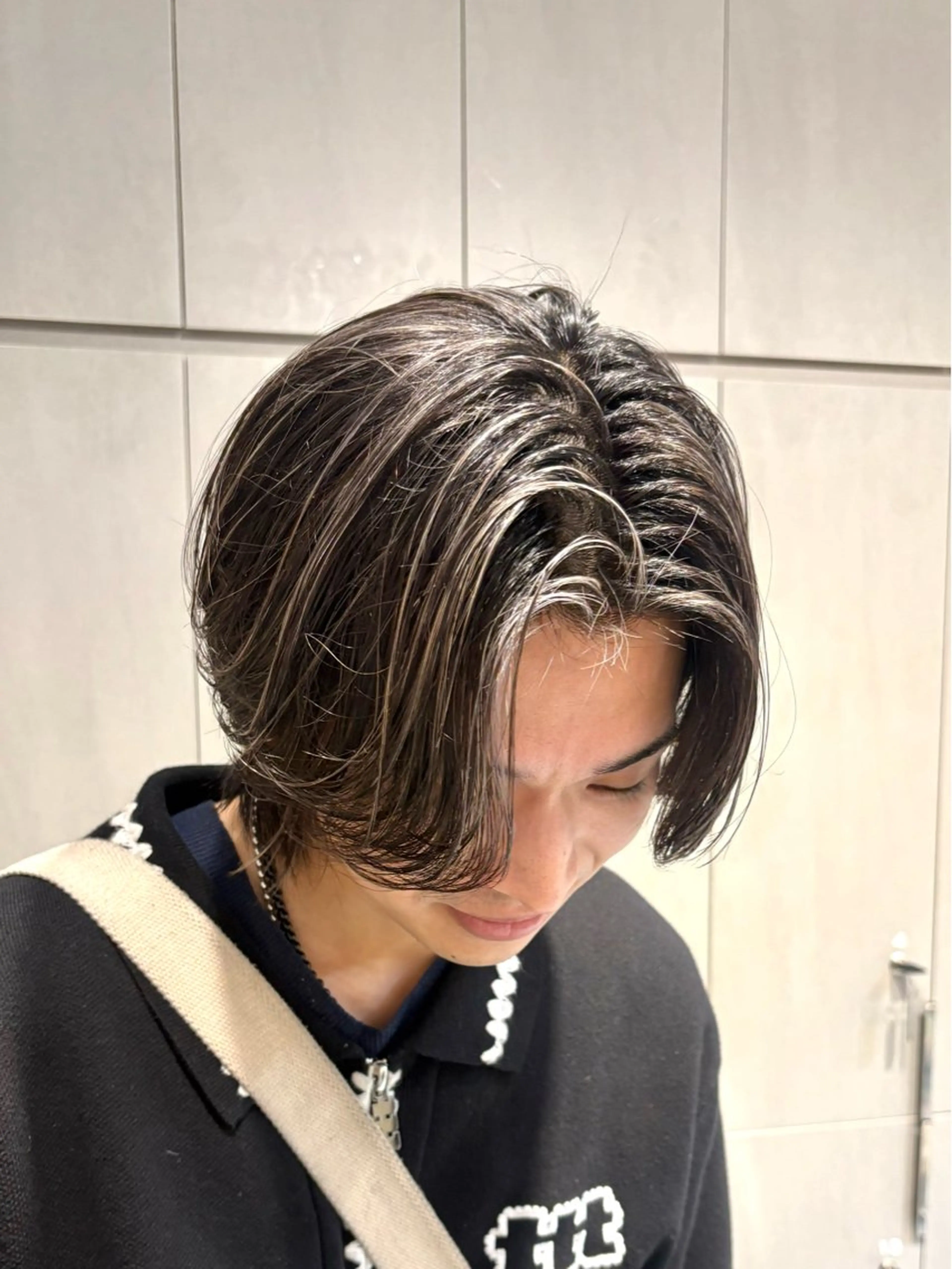 メンズ カット ヘアカラー トリートメント 🩵縮毛矯正/ブリー チ/髪質改善/いつかのヘアスタイル