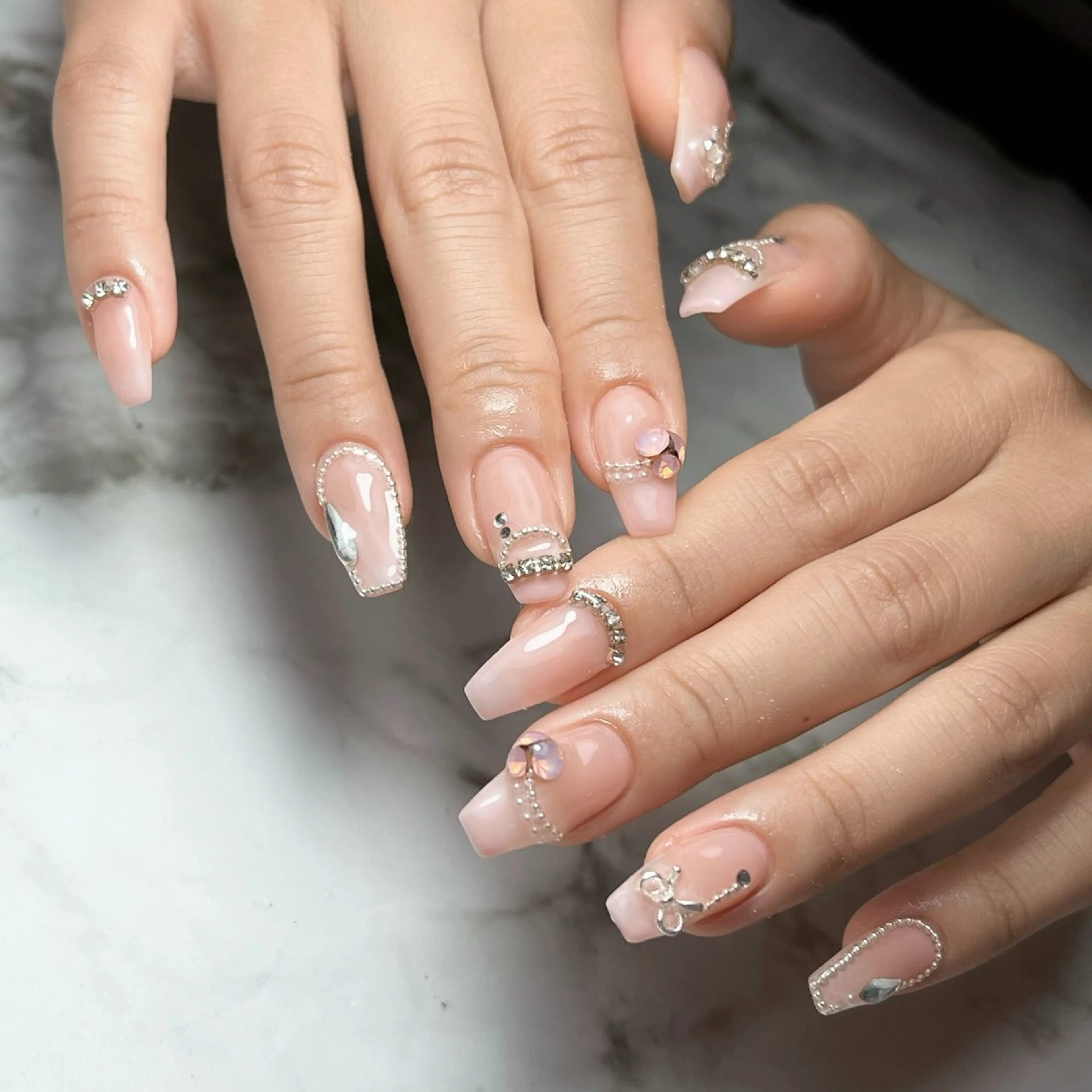 ネイル ハンドネイル Dia Nail AKIのネイルデザイン