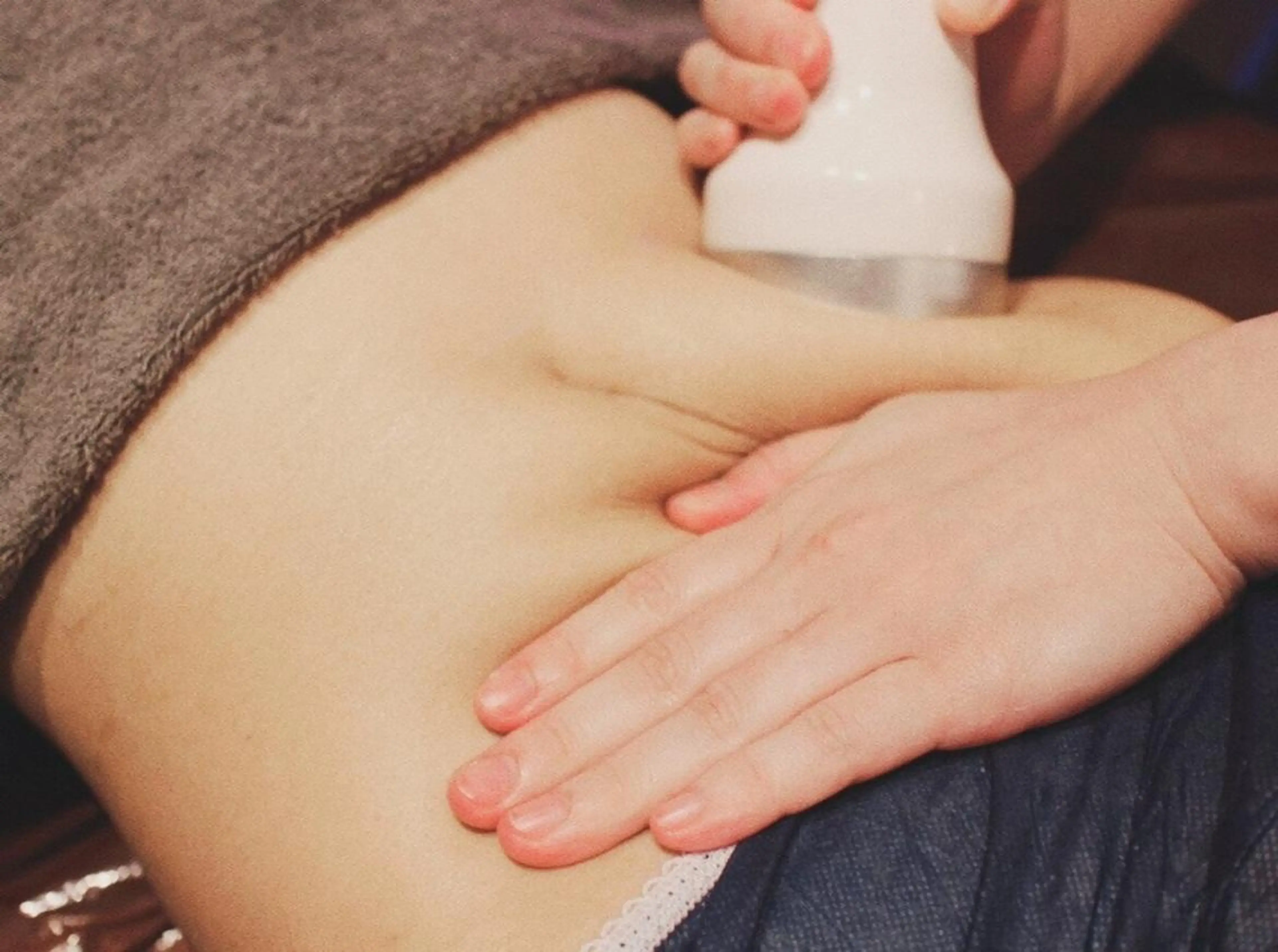 【くびれ集中80分/お腹+腰回り】表面+両側面+背面のお腹周り全てを施術!の写真