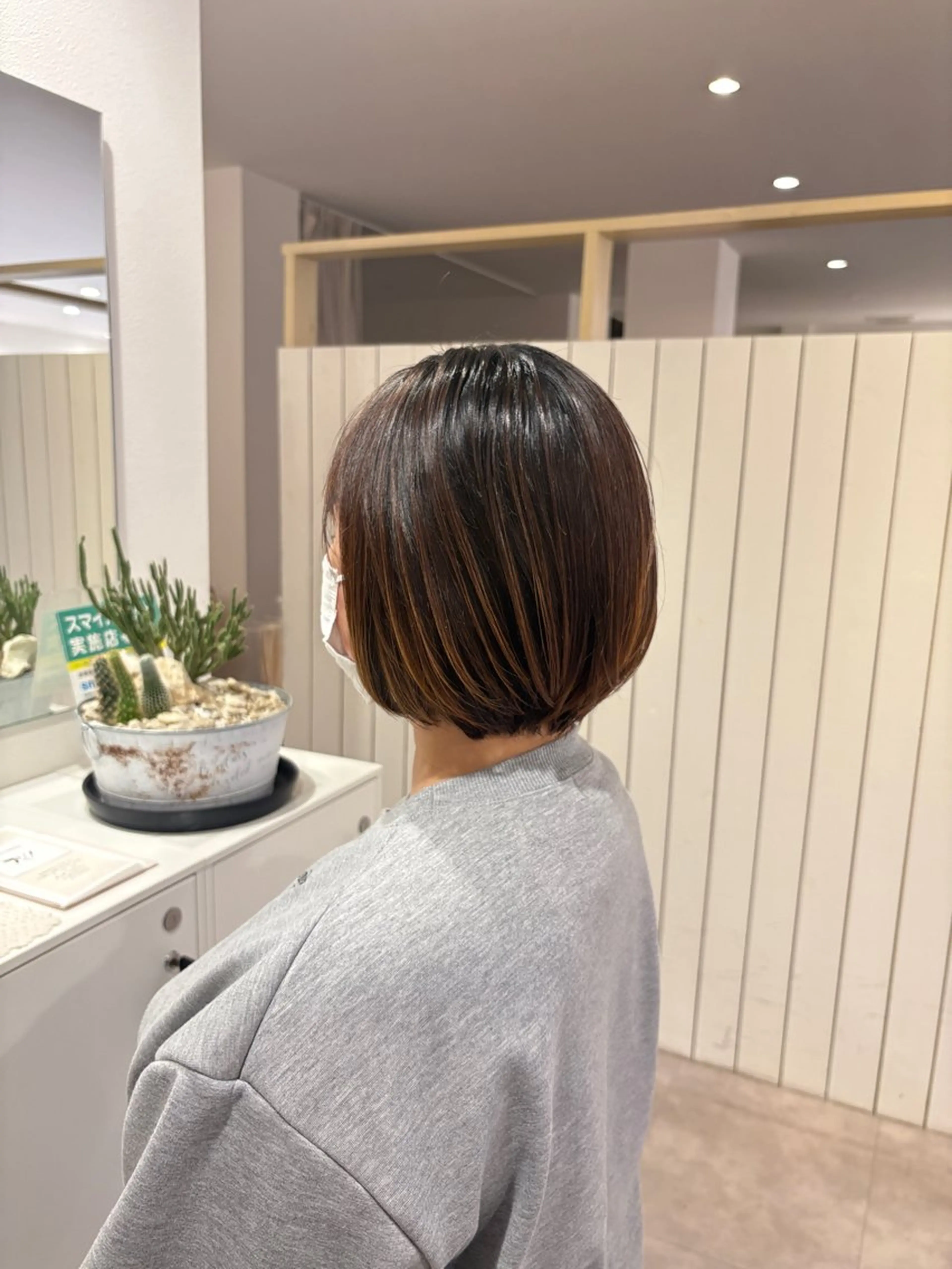 ショート ボブレイヤー ボブ レイヤーカット 新井 美優のヘアスタイル