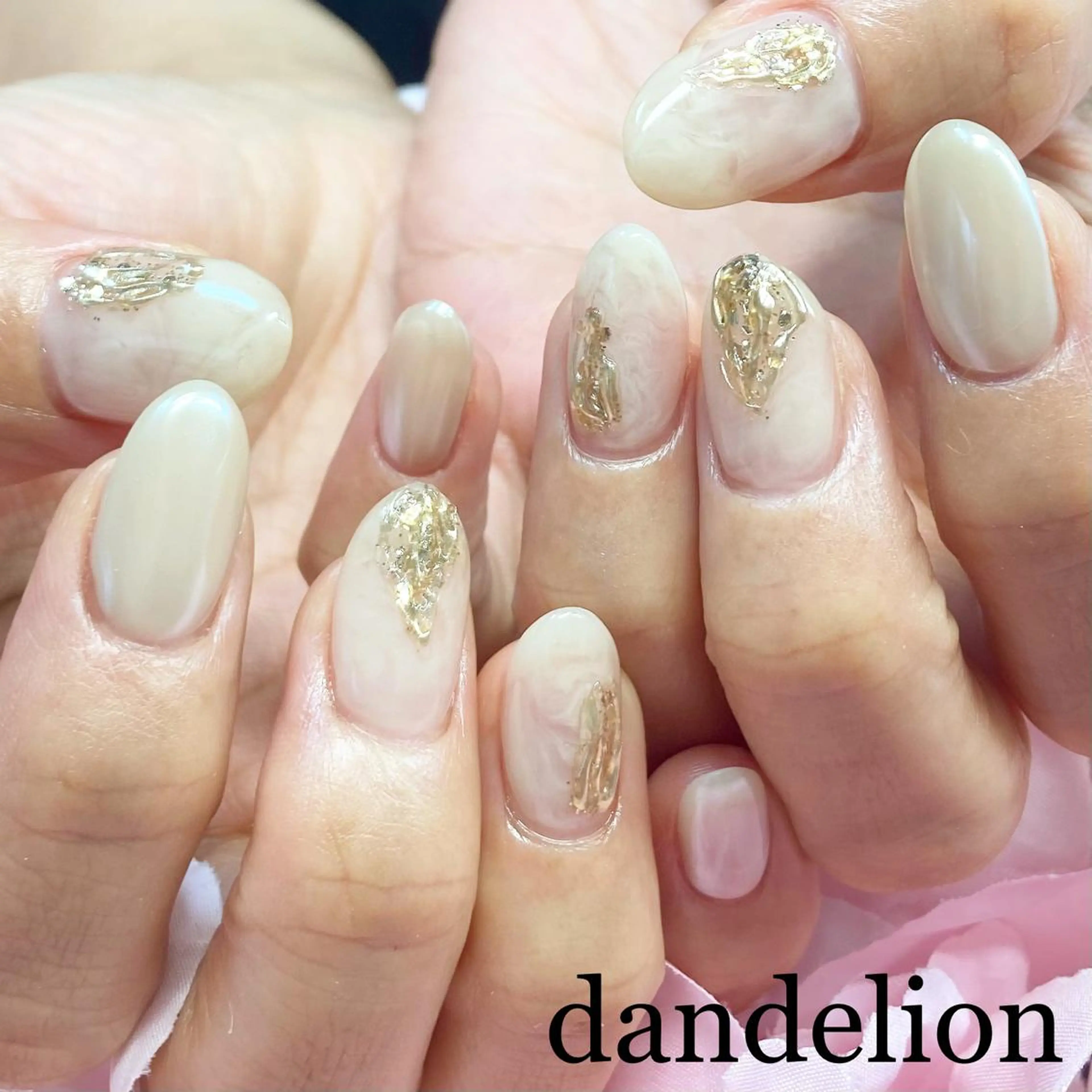 ネイル ハンドネイル ハンドケア dandelion ダンデライオンのネイルデザイン