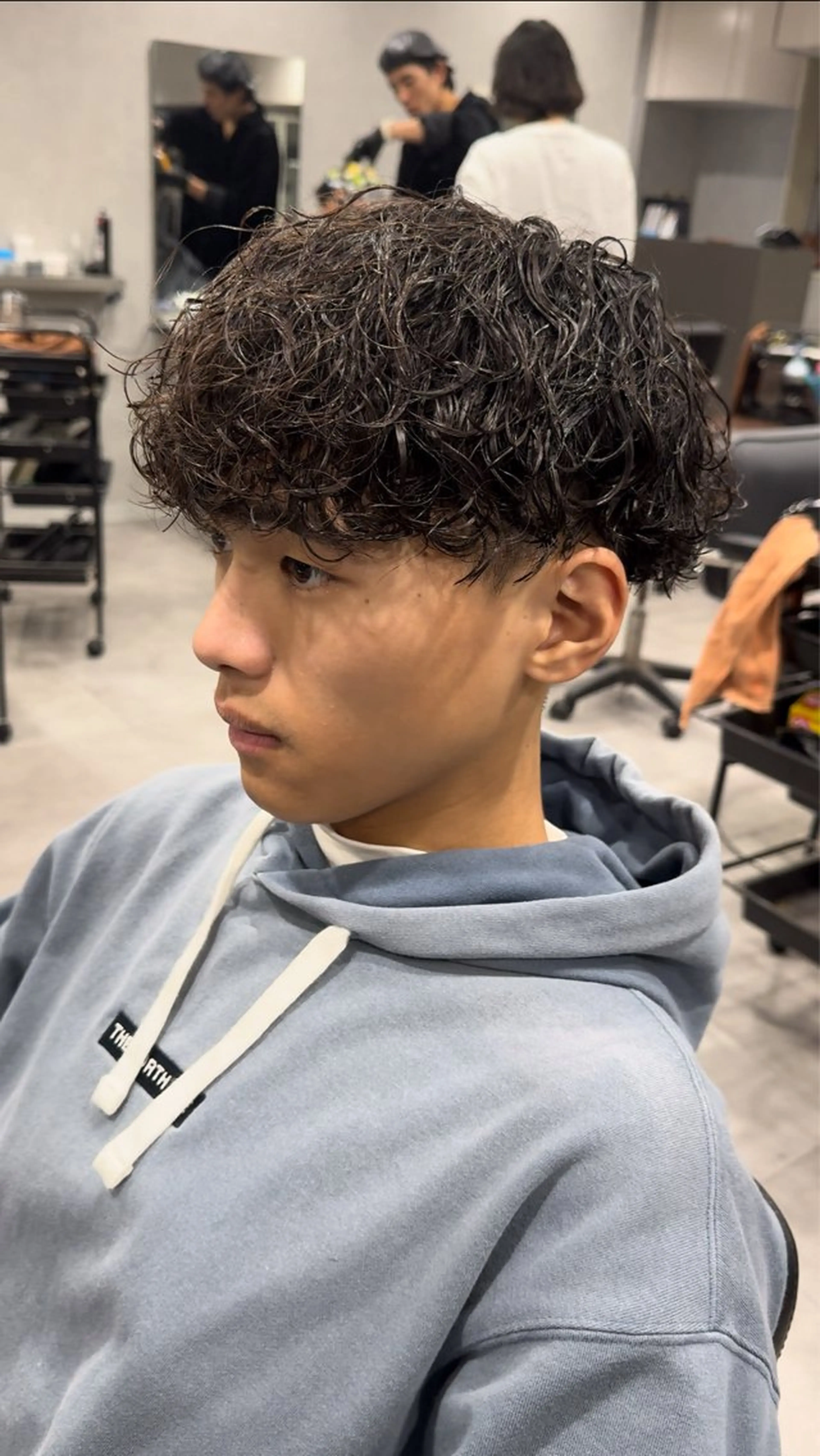 パーマ メンズ 坂梨 健斗のヘアスタイル