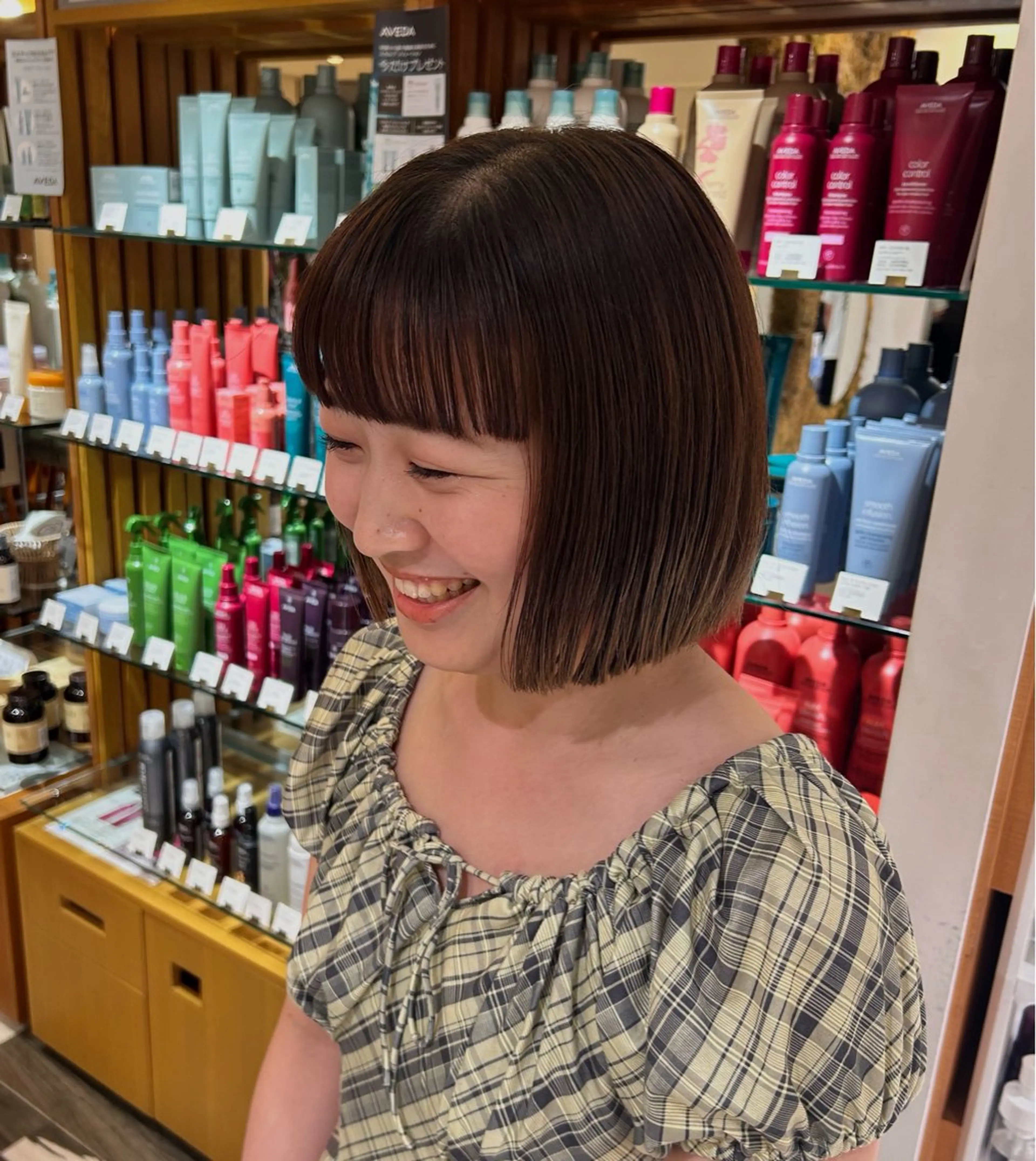 ミディアム 岸 奈々香のヘアスタイル