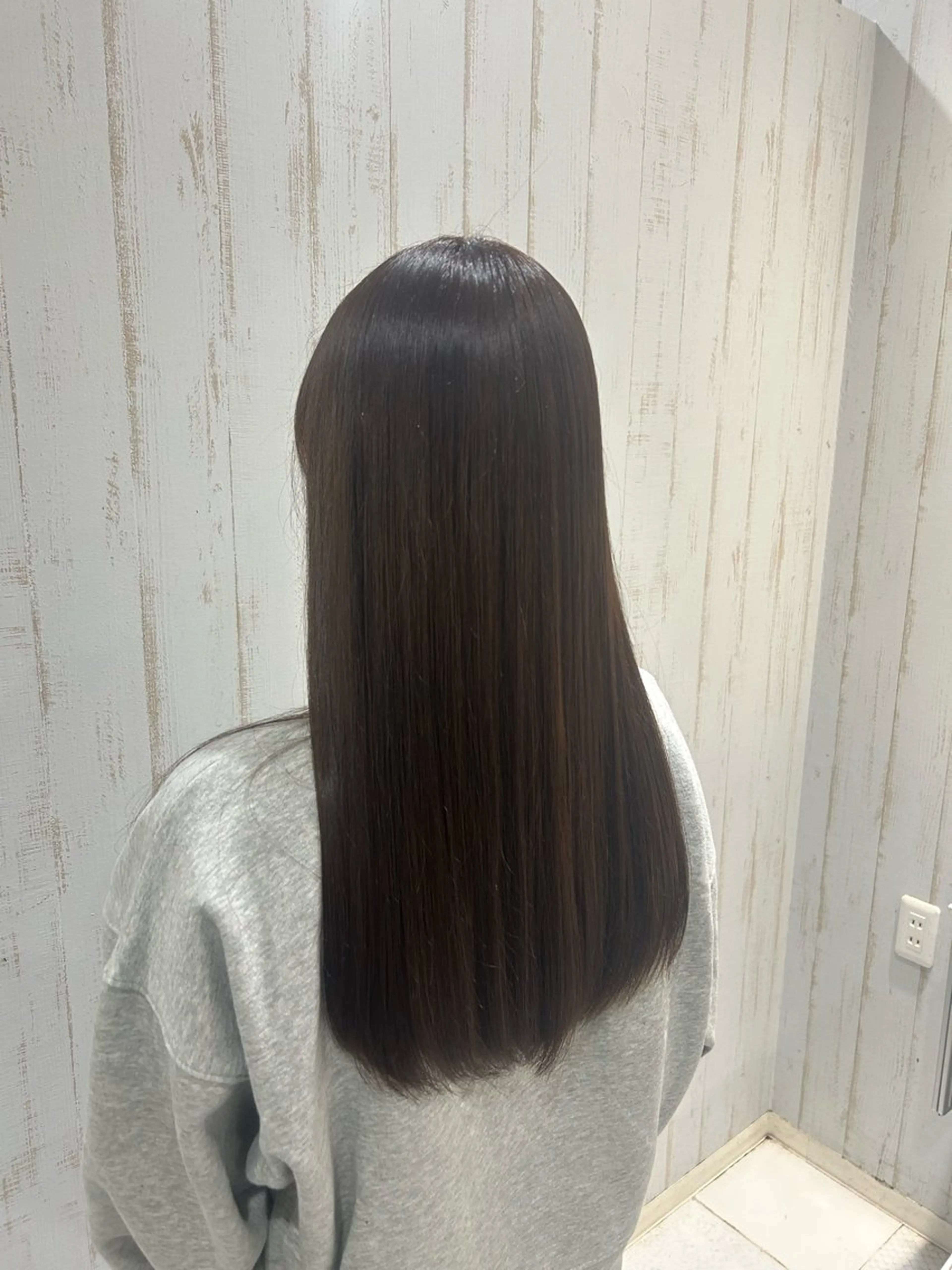 セミロング Lucir by aria所属・鈴木 海大のヘアスタイル