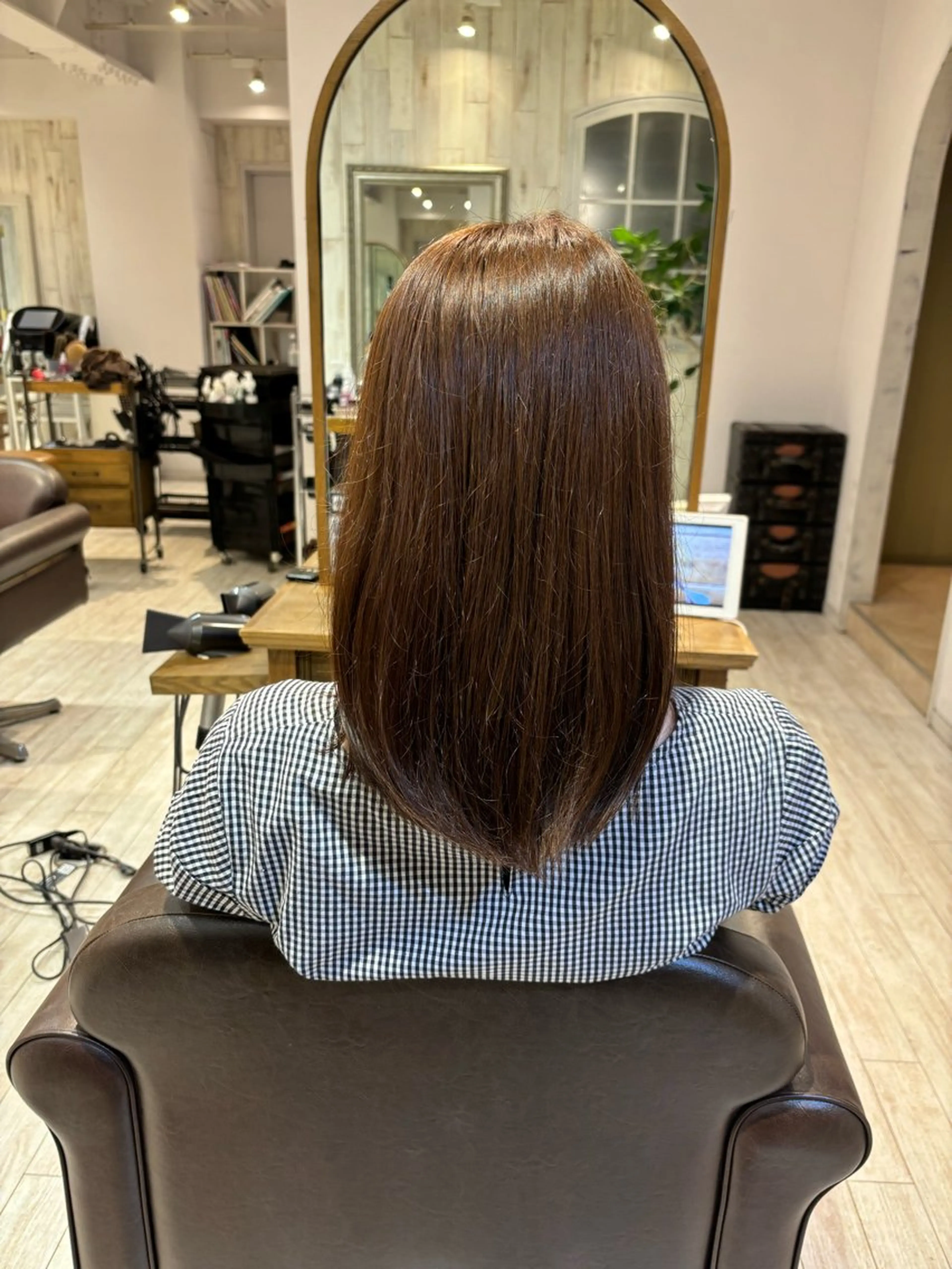 カラー Ashanti 濱野のヘアスタイル