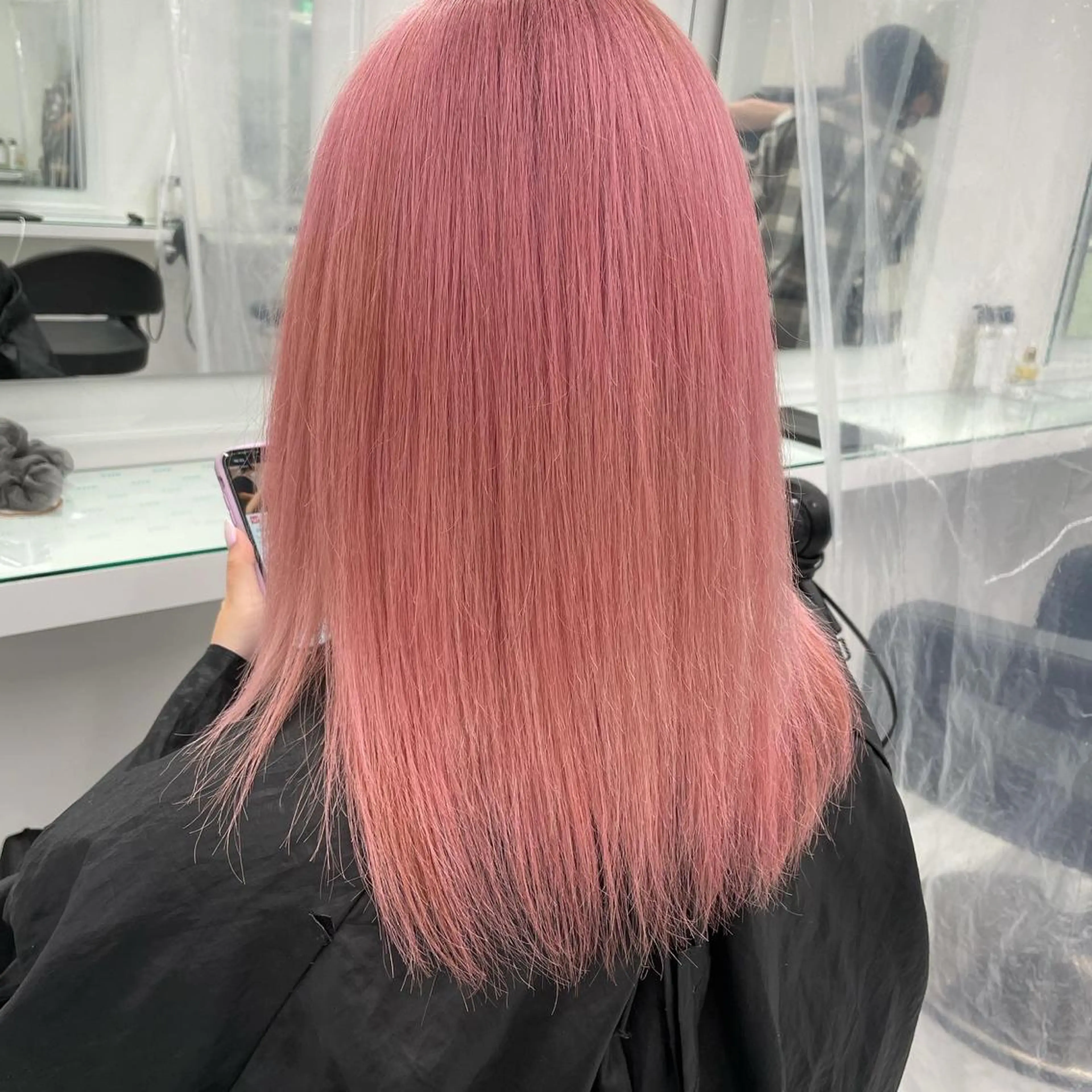 ロング カラー 名古屋ムラ修正 ハイトーンのヘアスタイル