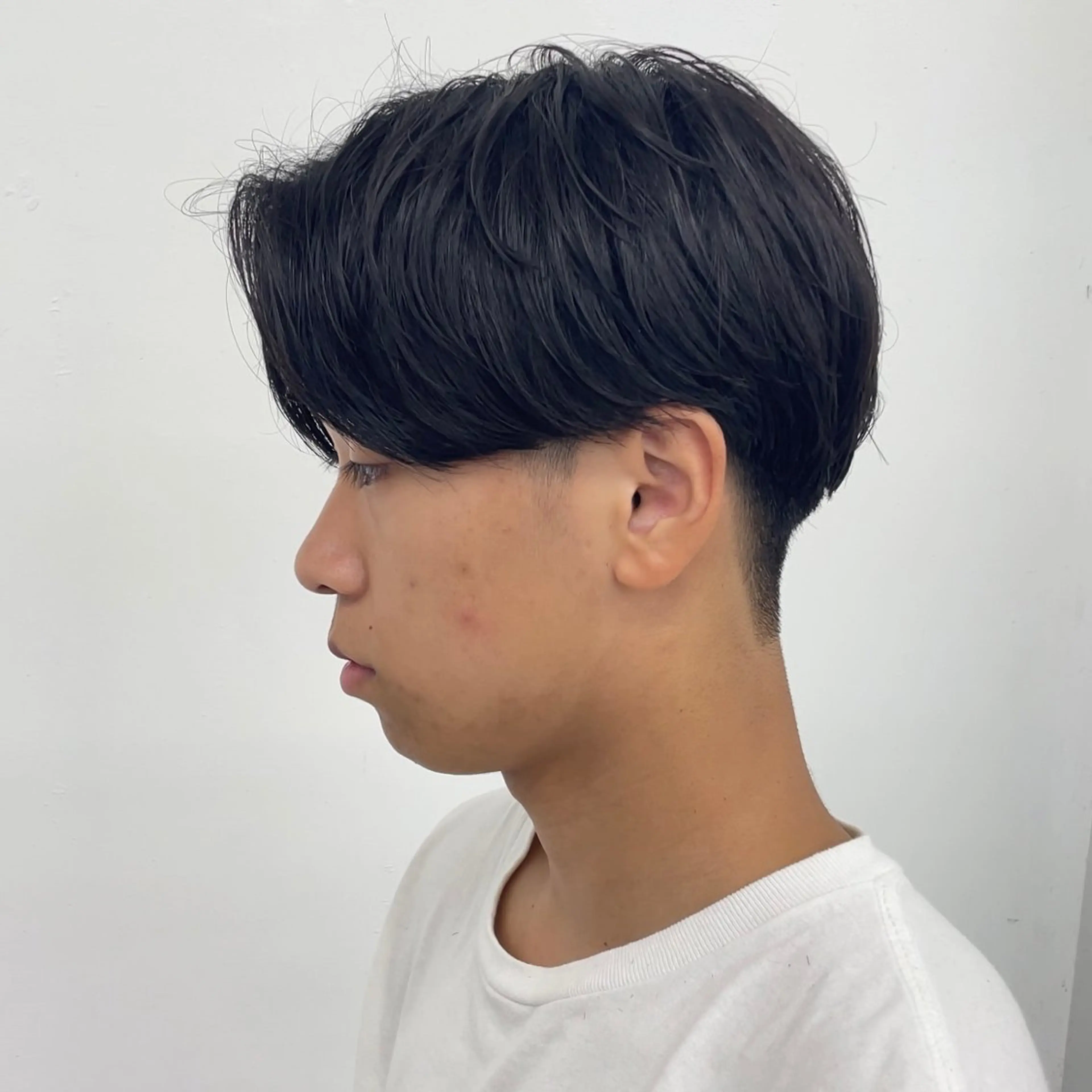 ミディアム パーマ メンズ ミディアムパーマ メンズパーマ ニュアンスパーマ カット パーマ 【柏メンズパーマ職人 】店長　KAZUMAのヘアスタイル