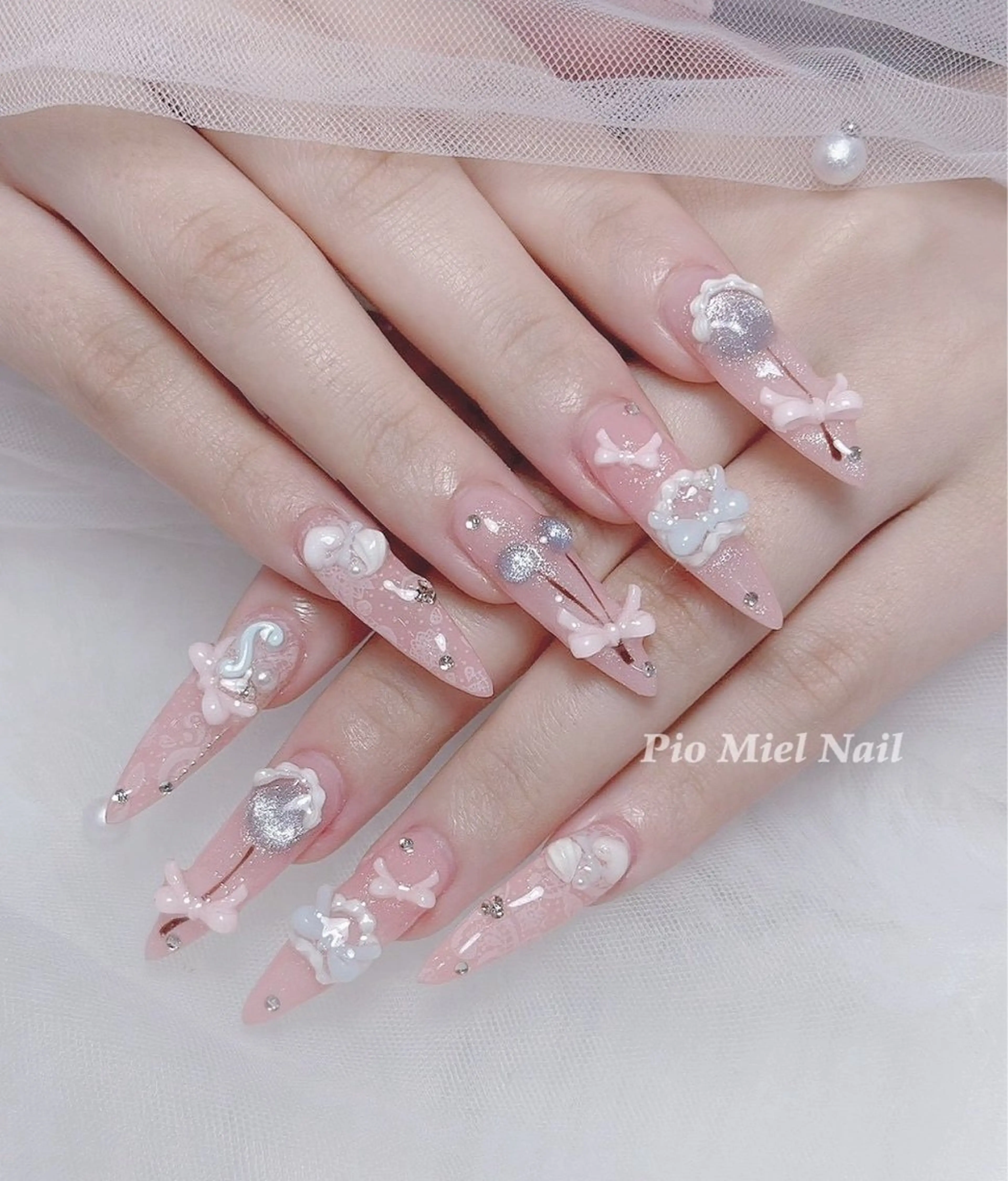 ネイル ハンドネイル HANA 長さだしのネイルデザイン