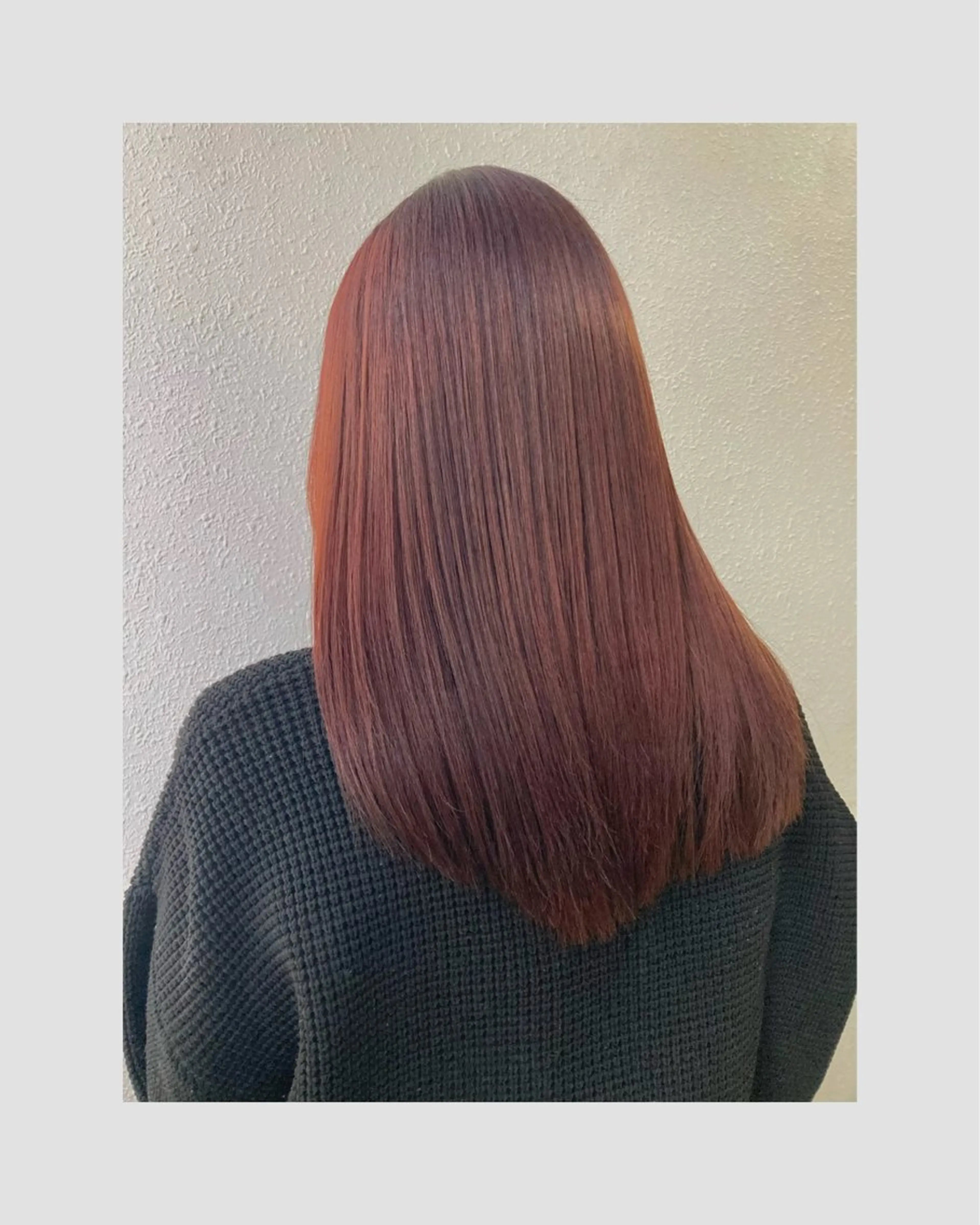 ロング ヘアカラー Jura／ レイヤーカットのヘアスタイル