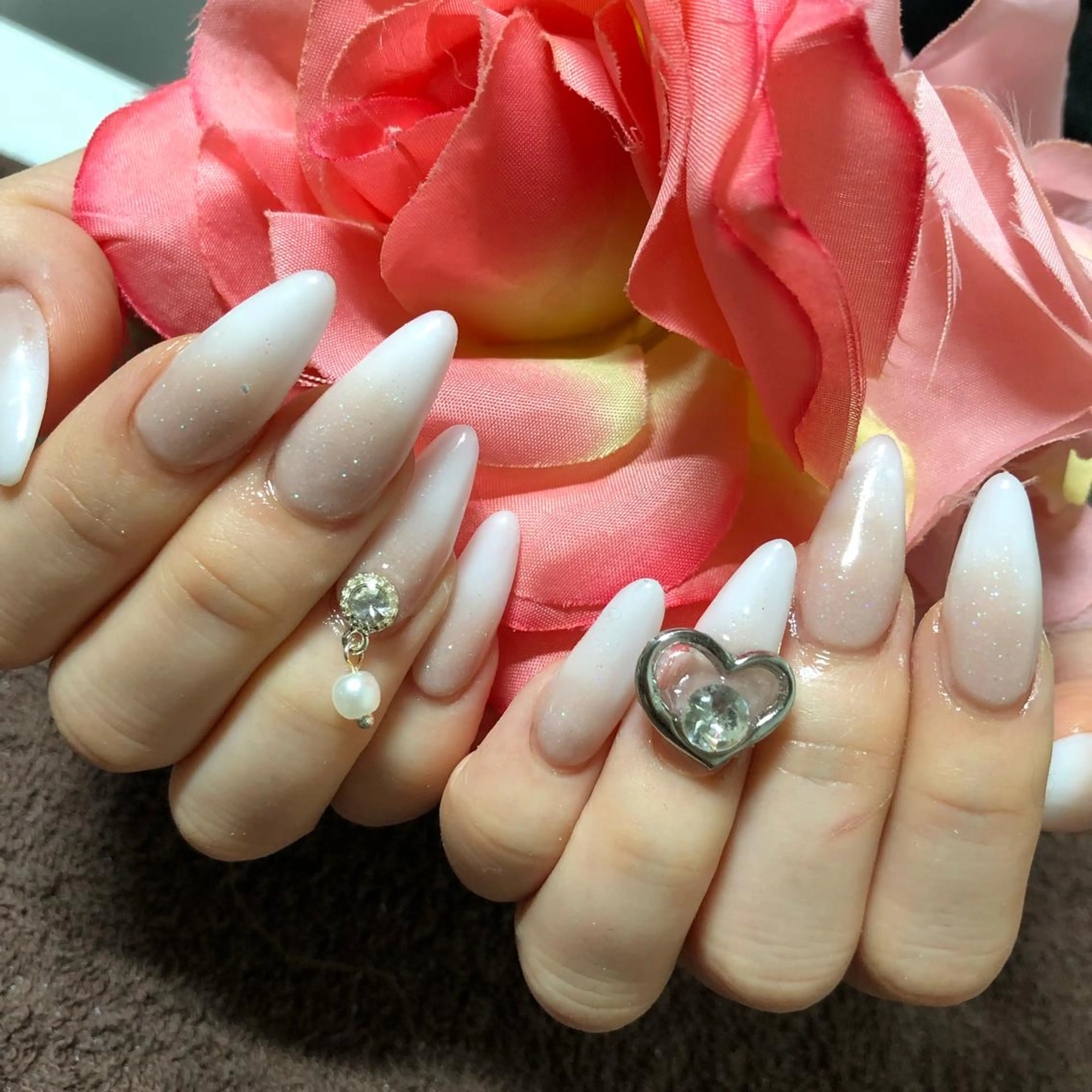 セミロング ハンドネイル 《LB》ラブリエ Nail&eyeのマツエク・マツパデザイン