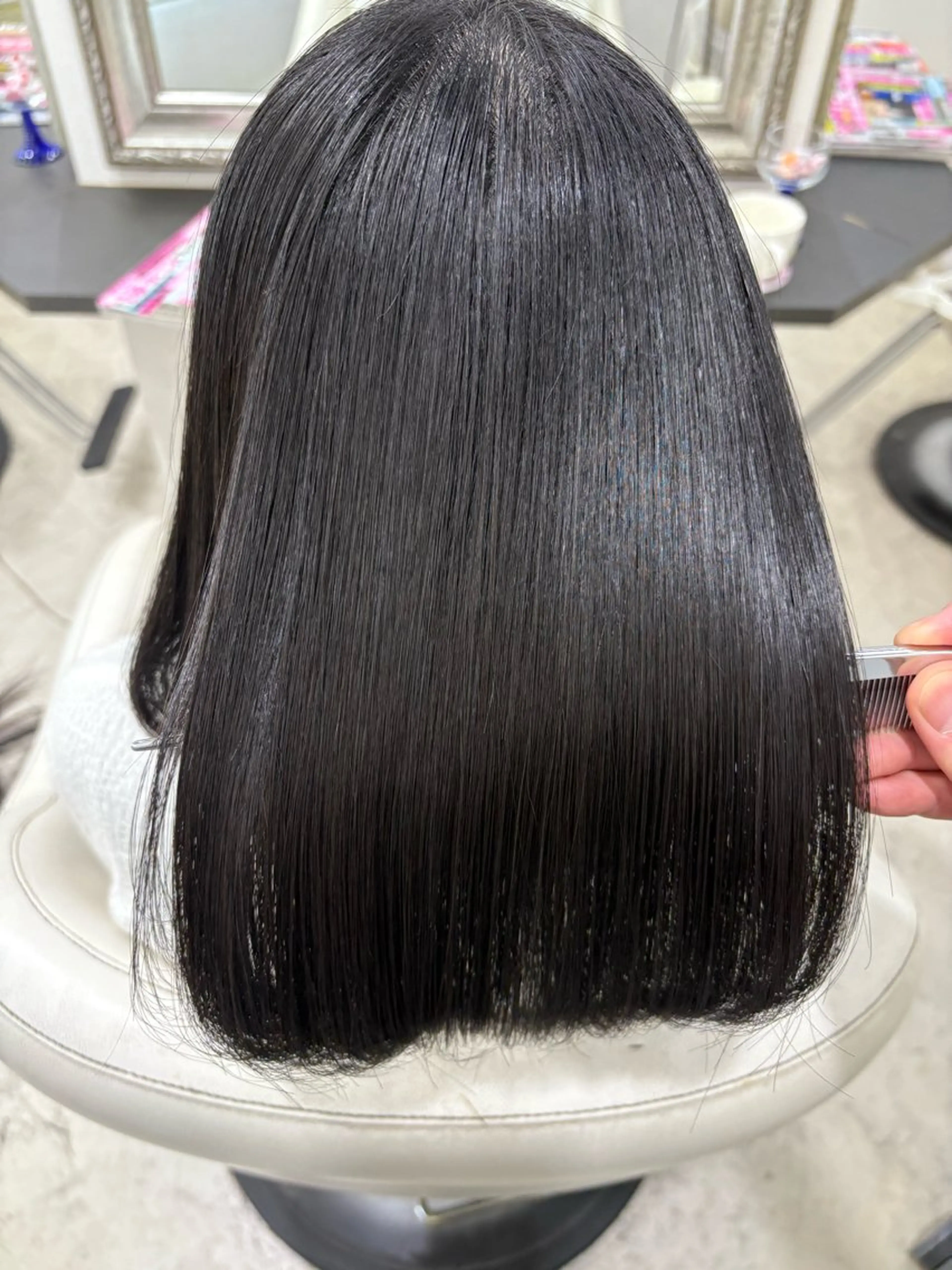 ミディアム カット 縮毛矯正 トリートメント いんかろーず所属・羽澤 亨威【髪質改善】のヘアスタイル