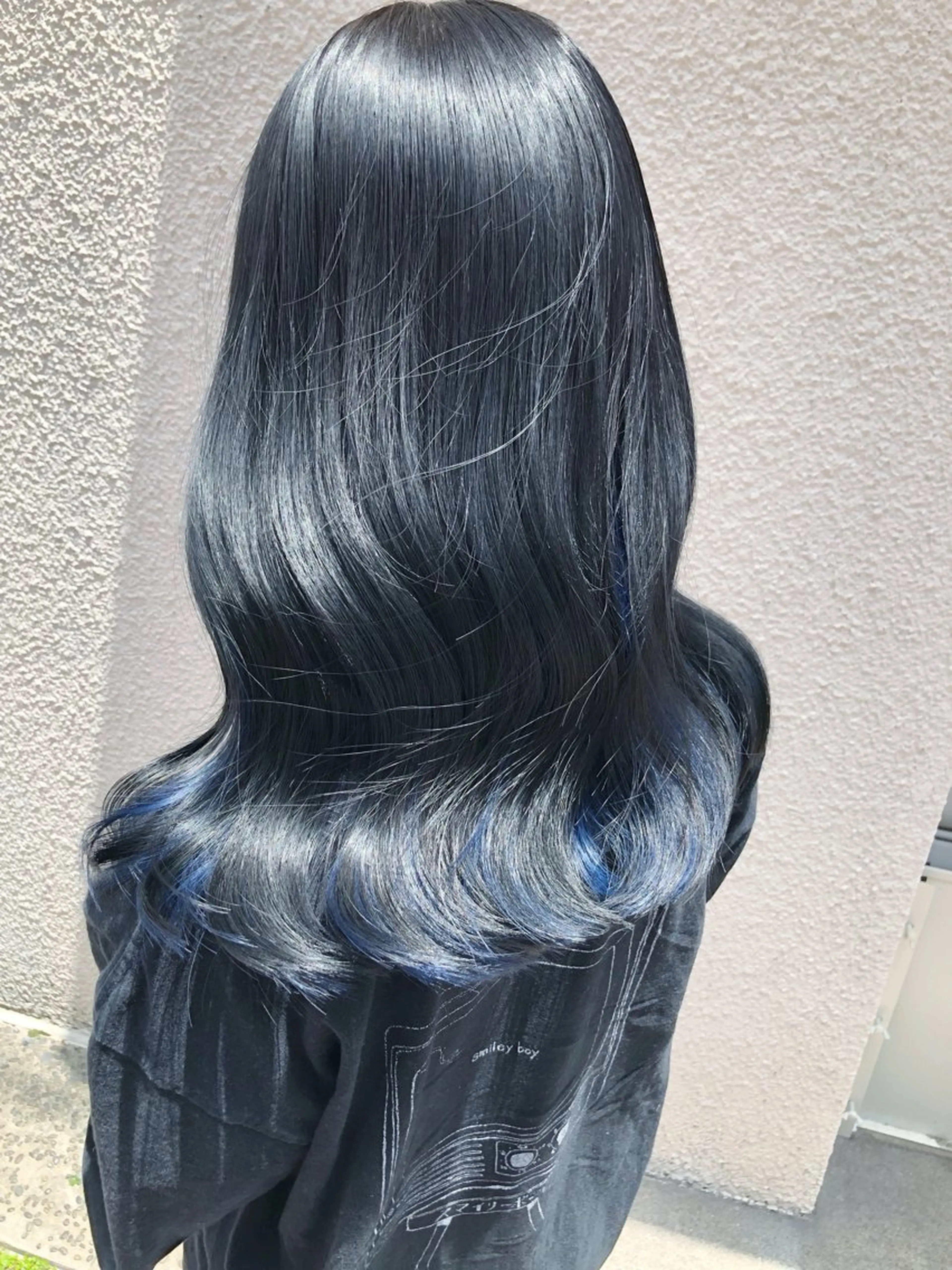 ロング カラー ベージュカラー ブリーチ ブルーカラー ケアブリーチ ダブルカラー レイヤーブリーチ特化 ホワイト専門/岸のヘアスタイル