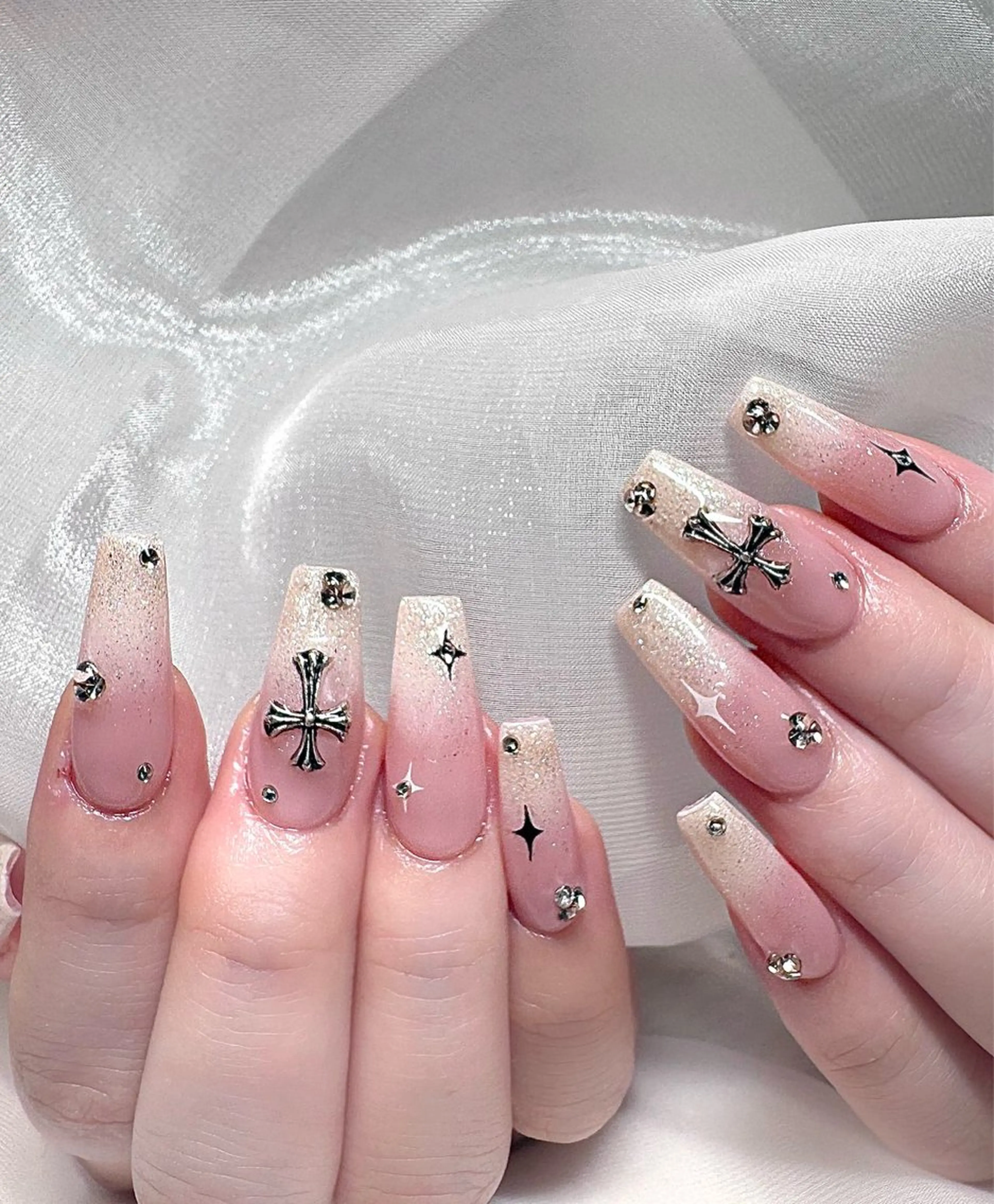 ネイル ハンドネイル ✨Nailsalon Vi+✨のネイルデザイン