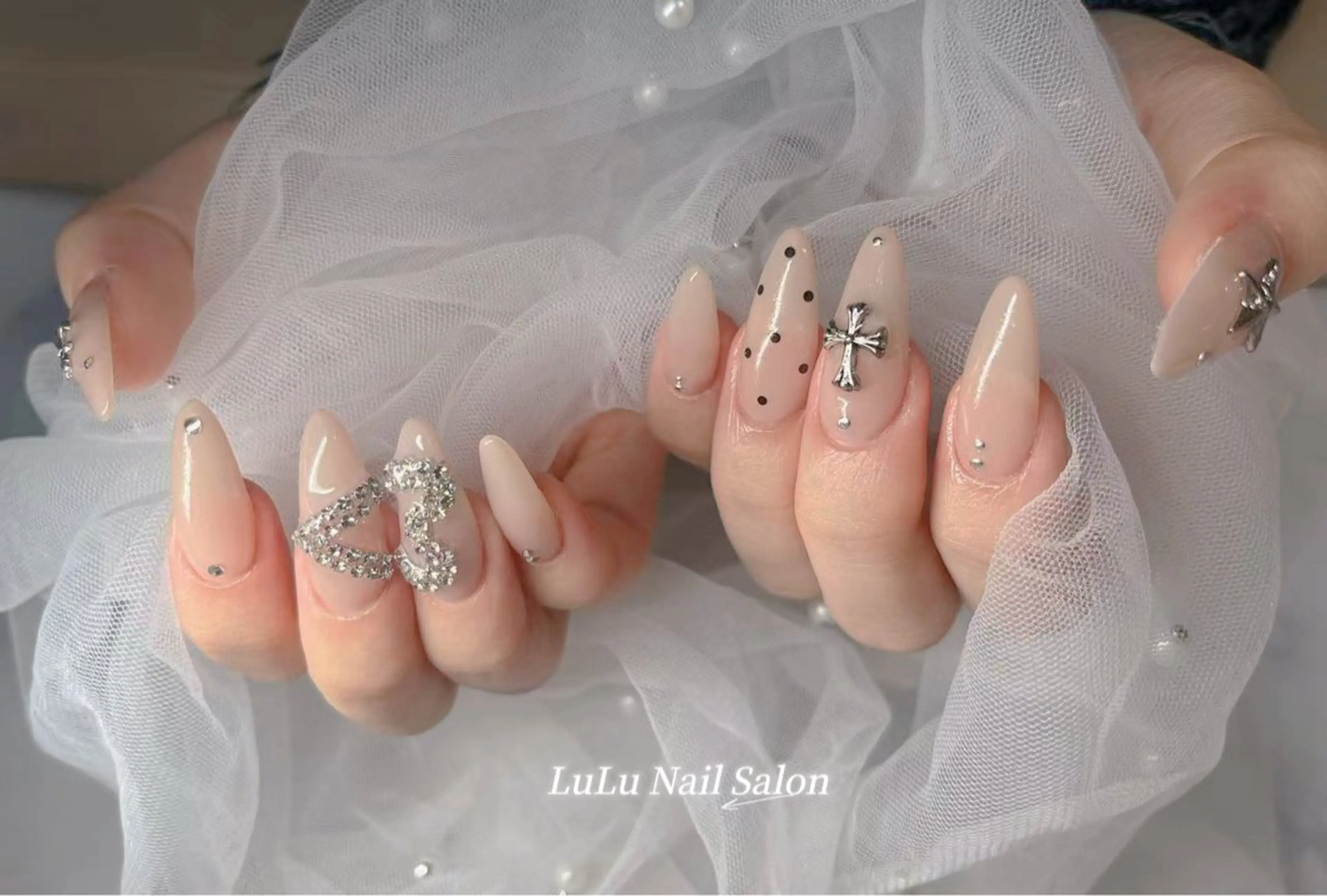 ネイル ハンドネイル LU LU NailSalonのネイルデザイン