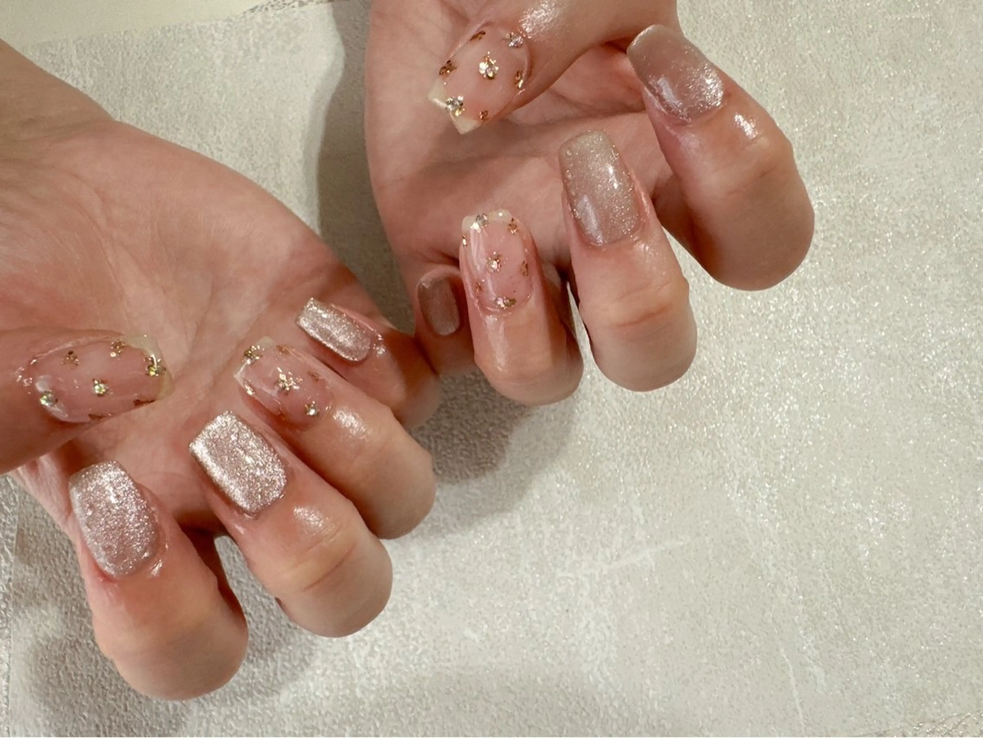 ネイル オーロラネイル フットネイル フレンチネイル ジェルネイル マグネットネイル mogunail &blowのネイルデザイン