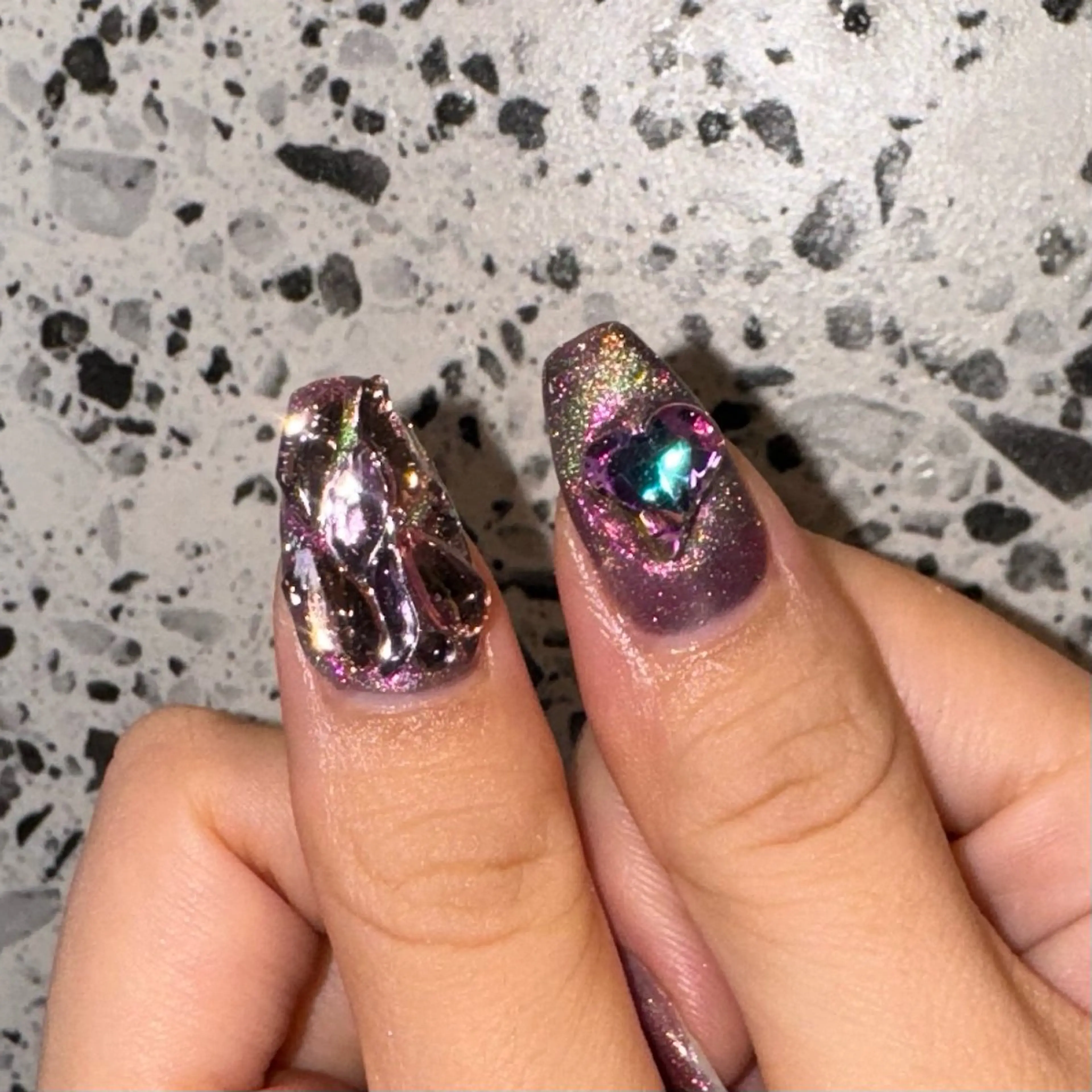 ネイル マグネットネイル RIEKO🍒 ワンホン♡推しネイルのネイルデザイン