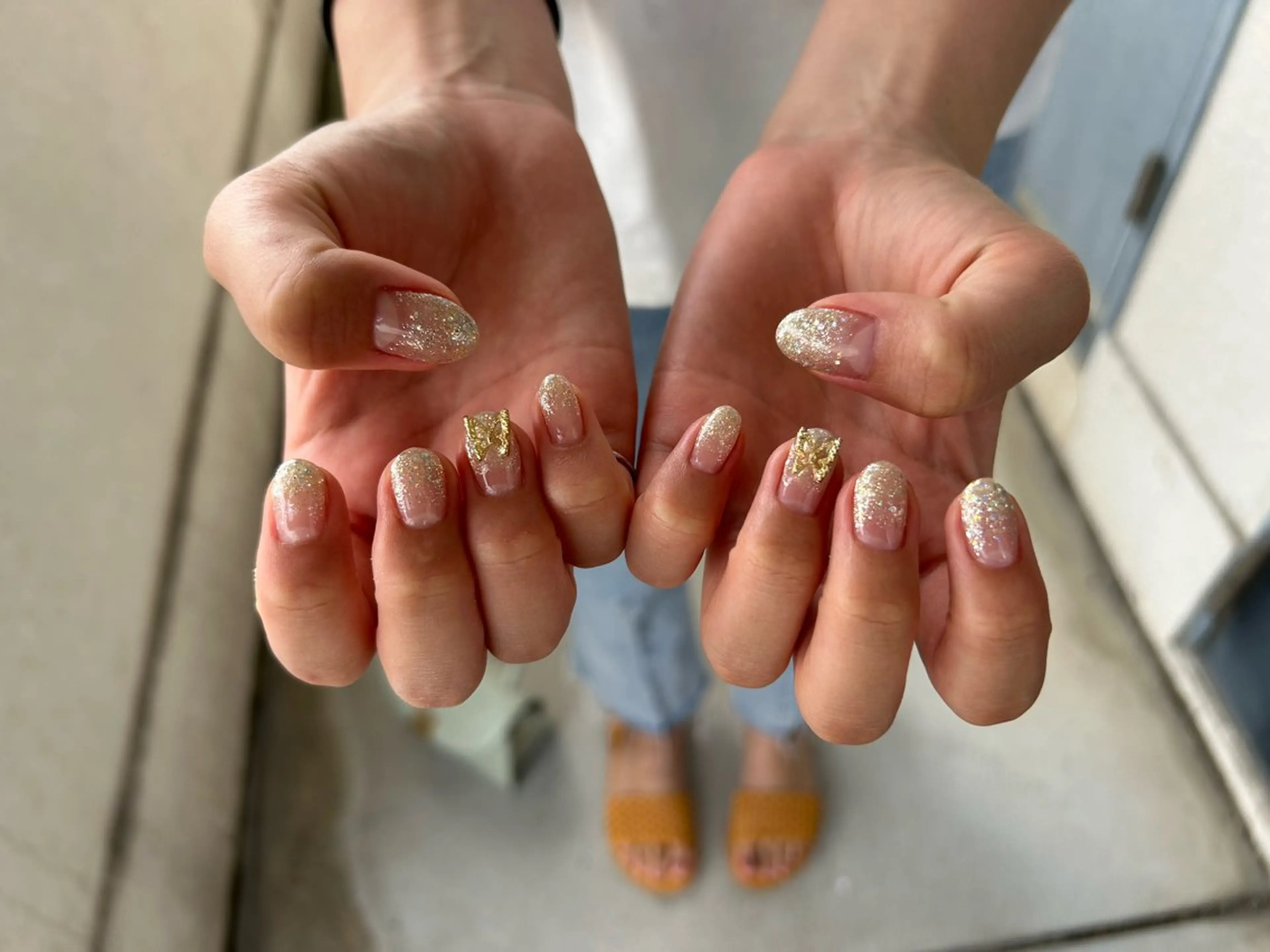 ネイル グラデーション ラメ(グリッター) ラメグラデーション ハンドネイル ArcoIris所属・Arco Iris 告瑠莉のネイルデザイン