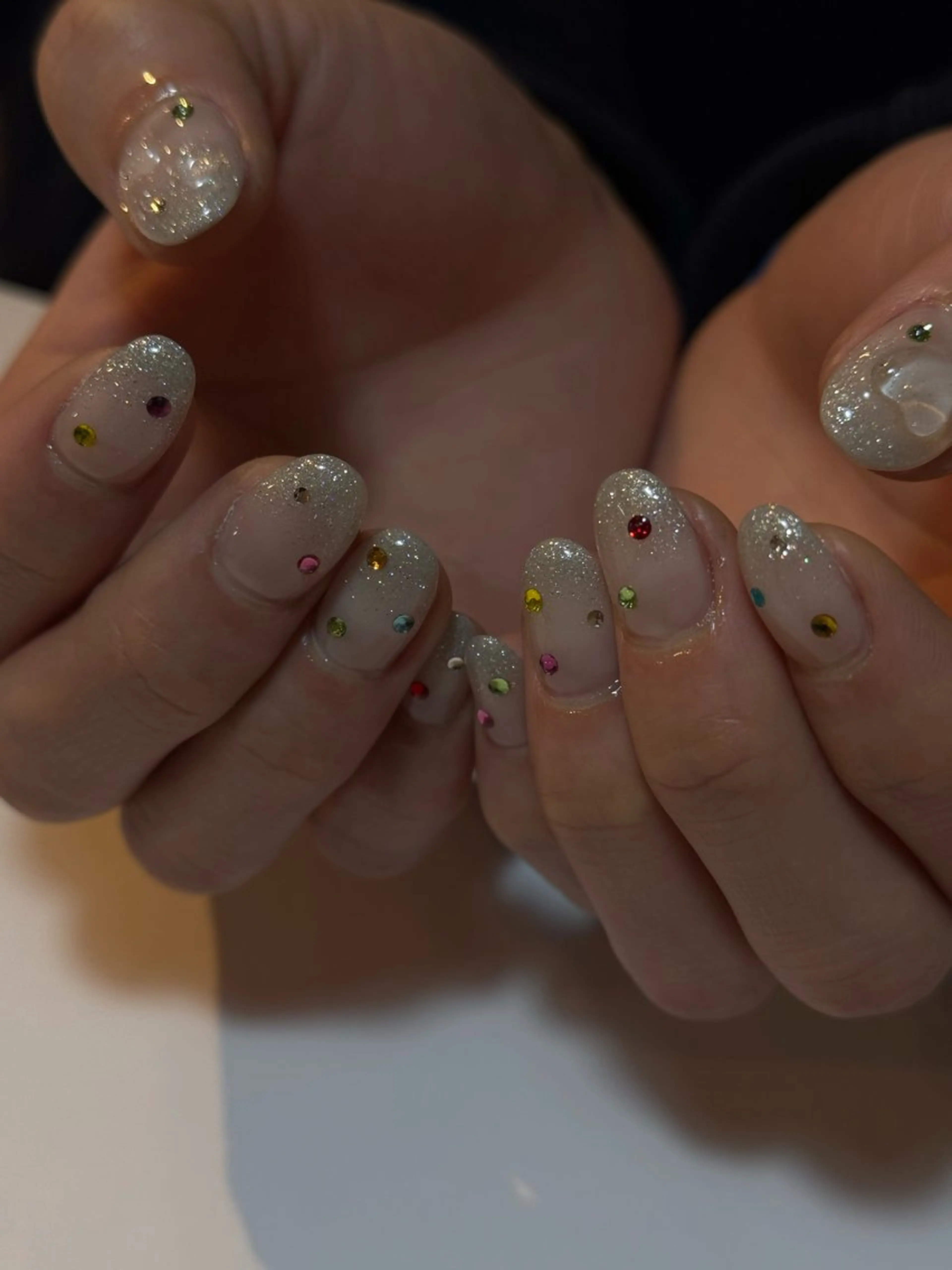 ネイル ストーンネイル Manon Yuiのネイルデザイン