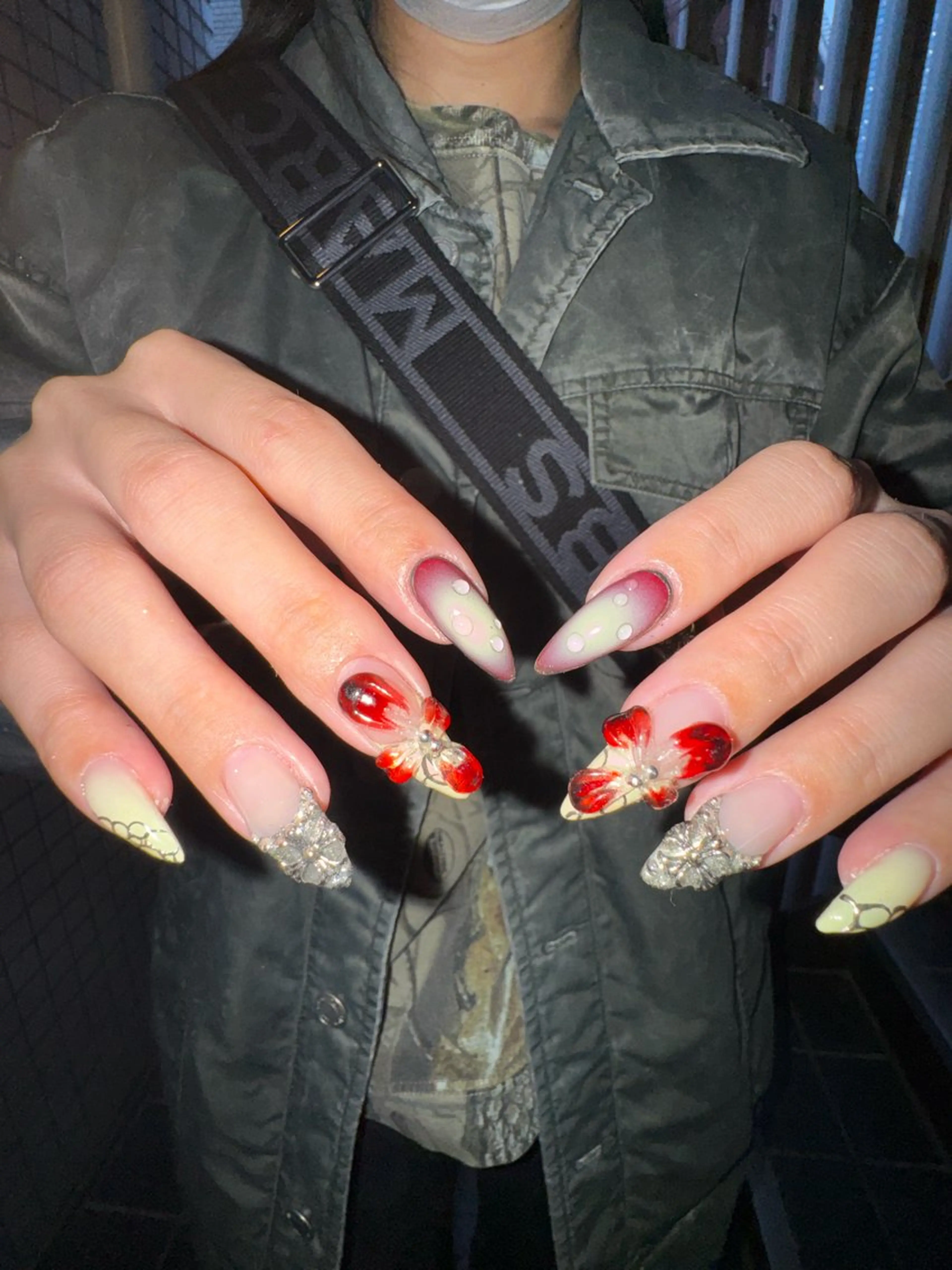 ネイル ハンドネイル フットネイル MITSUKI🪡 海外/個性派/ロングのネイルデザイン