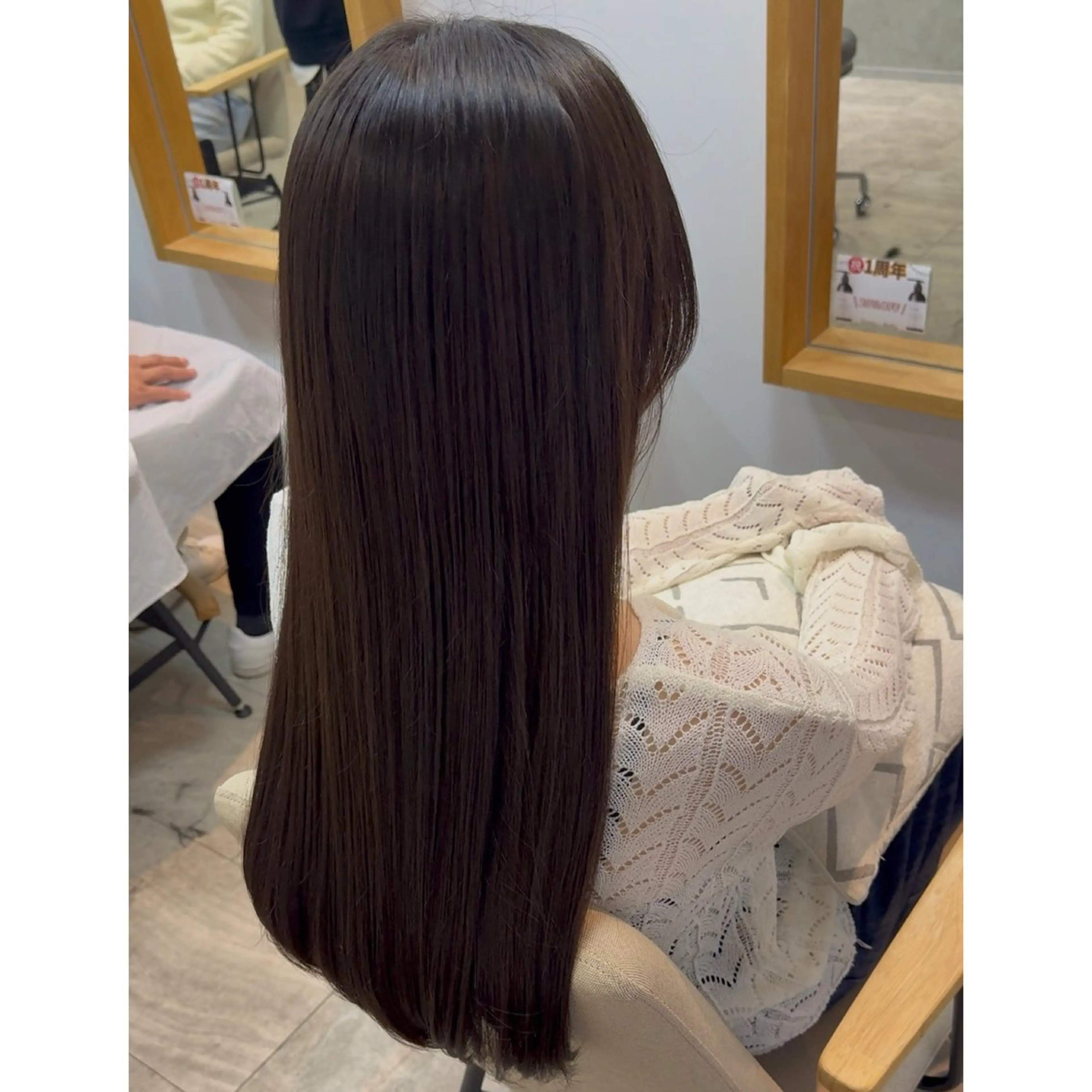 ロング パーマ ストレートパーマ カット 縮毛矯正 沢登 穂乃香のヘアスタイル