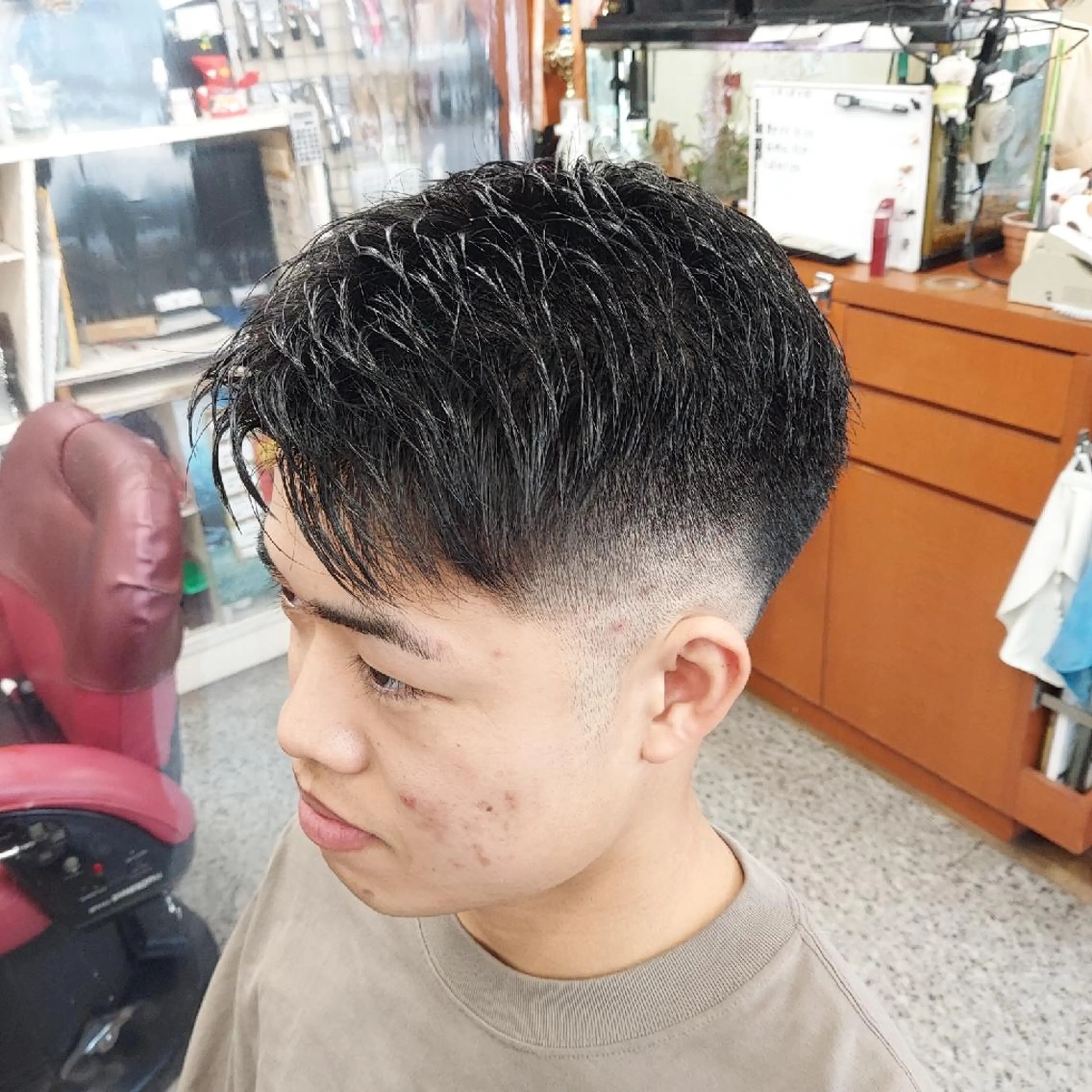 ミディアム カット 河合 勇喜のヘアスタイル