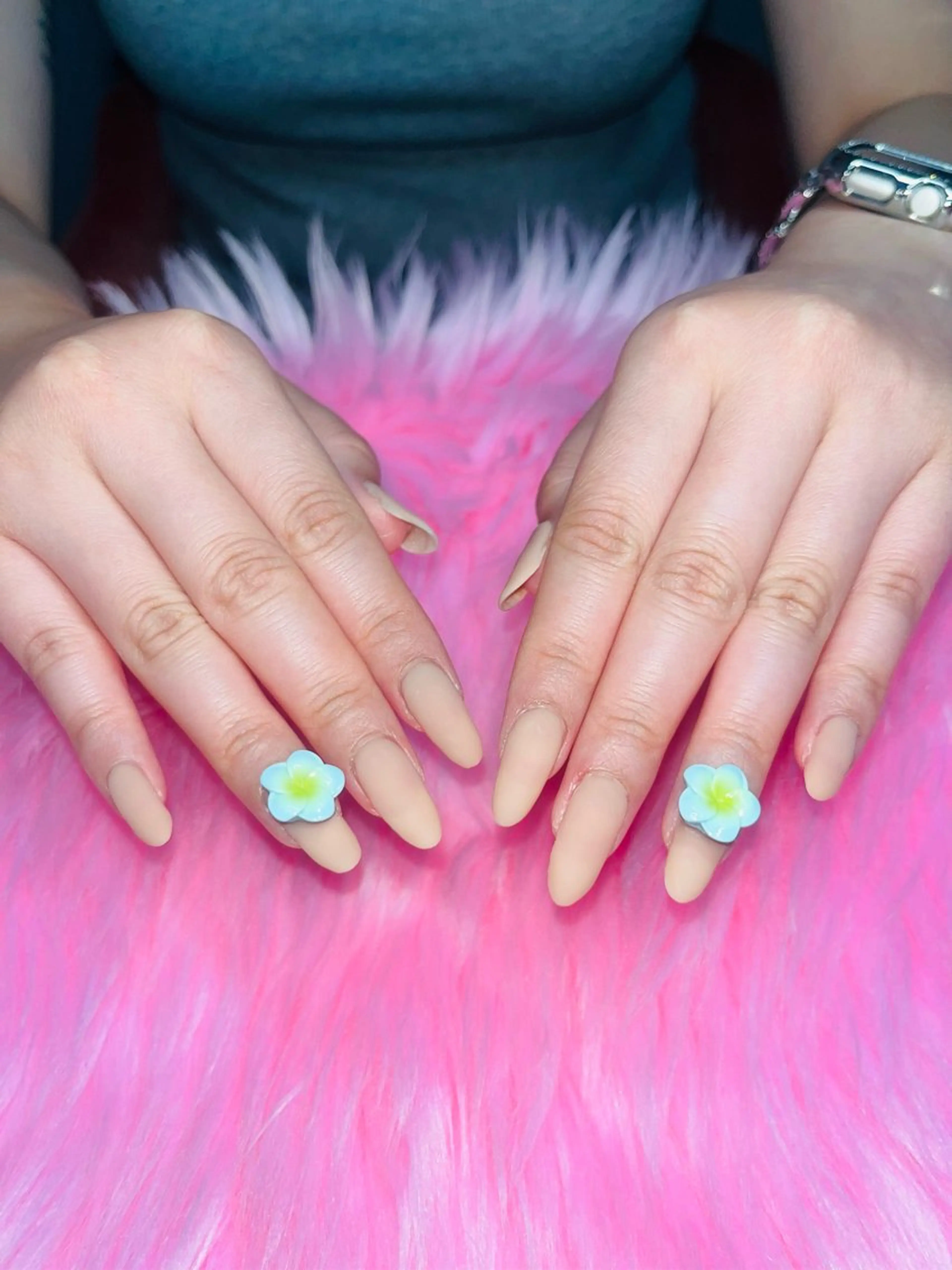 2本アート🌈の写真