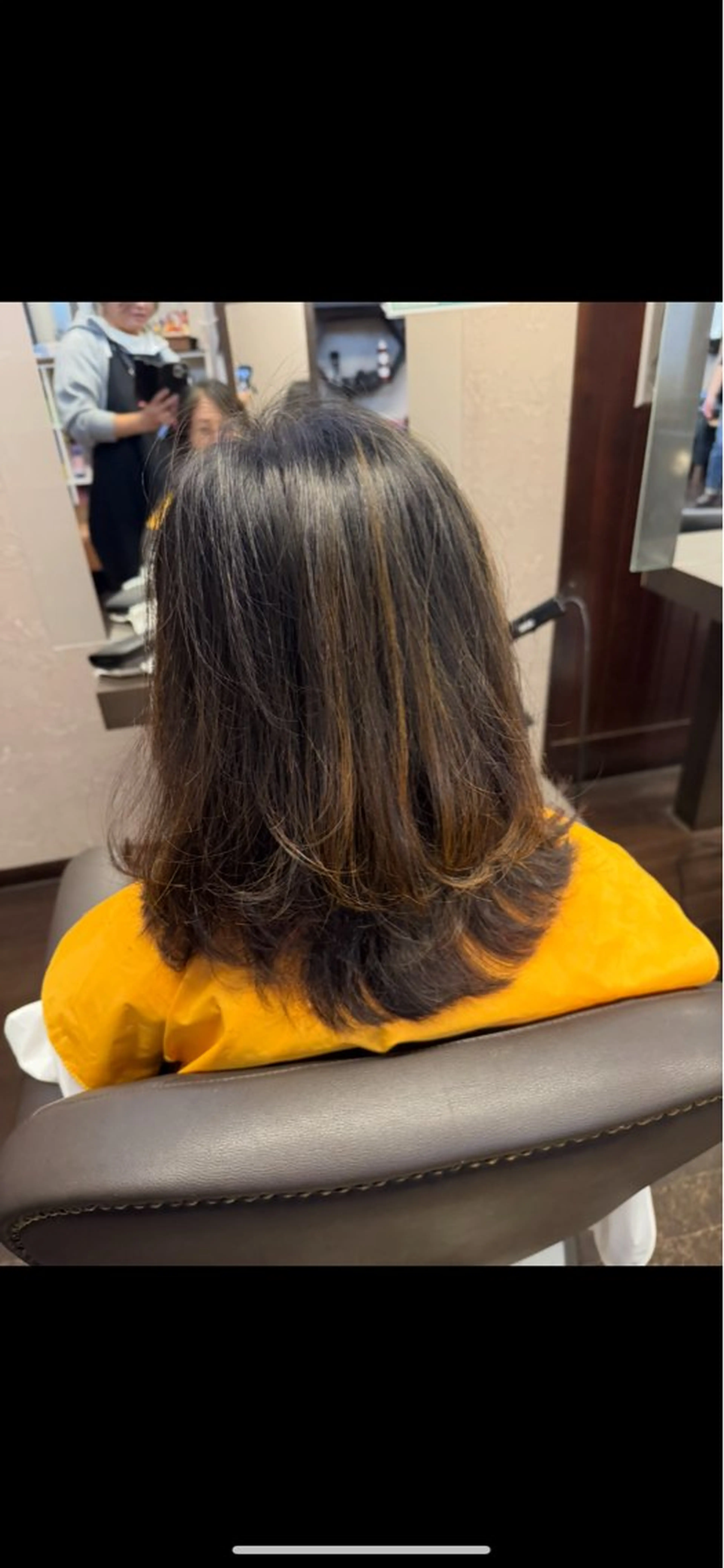 ミディアム ふくもと ゆうこのヘアスタイル