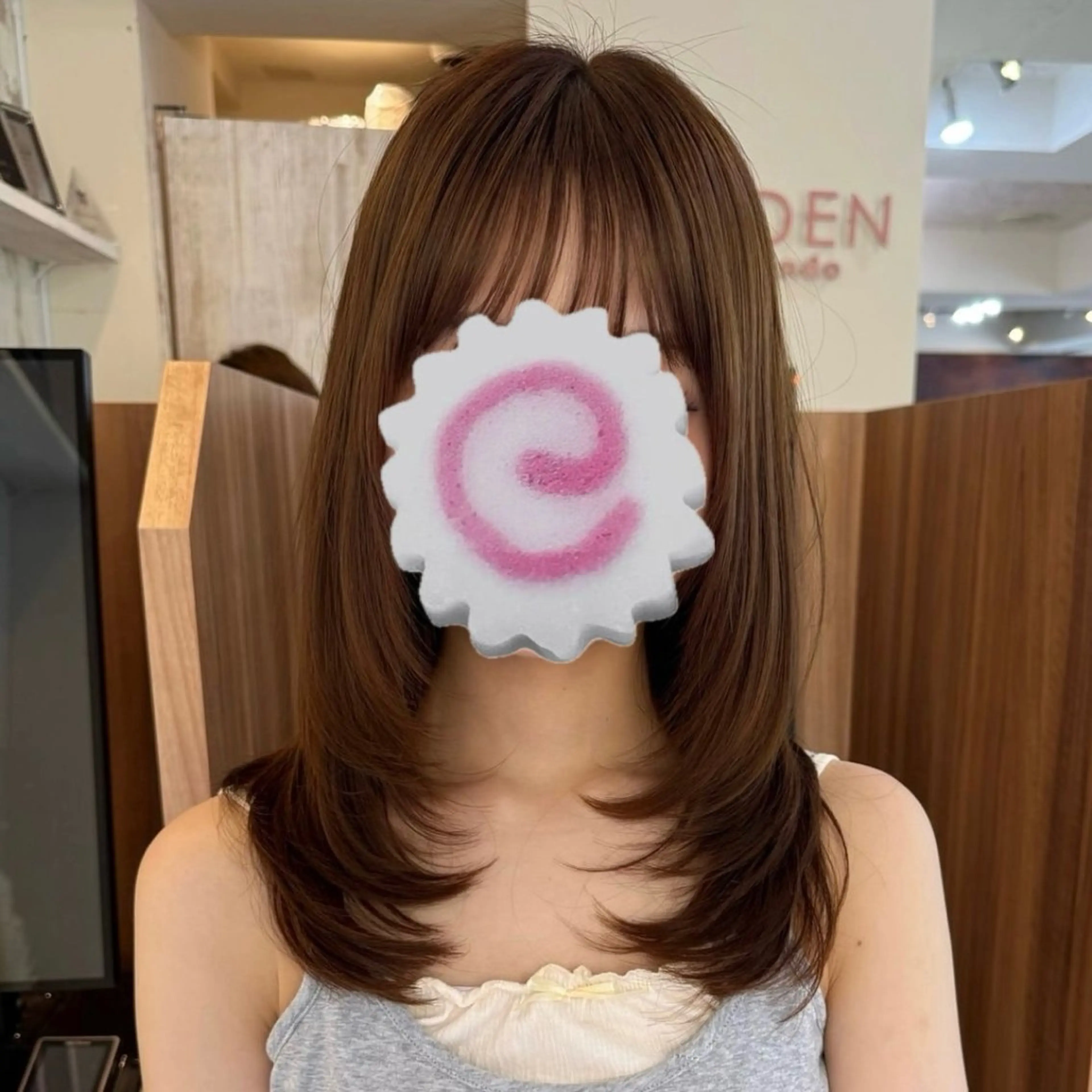 セミロング レイヤーカット ココナ./ 艶っぽカラー🐏のヘアスタイル