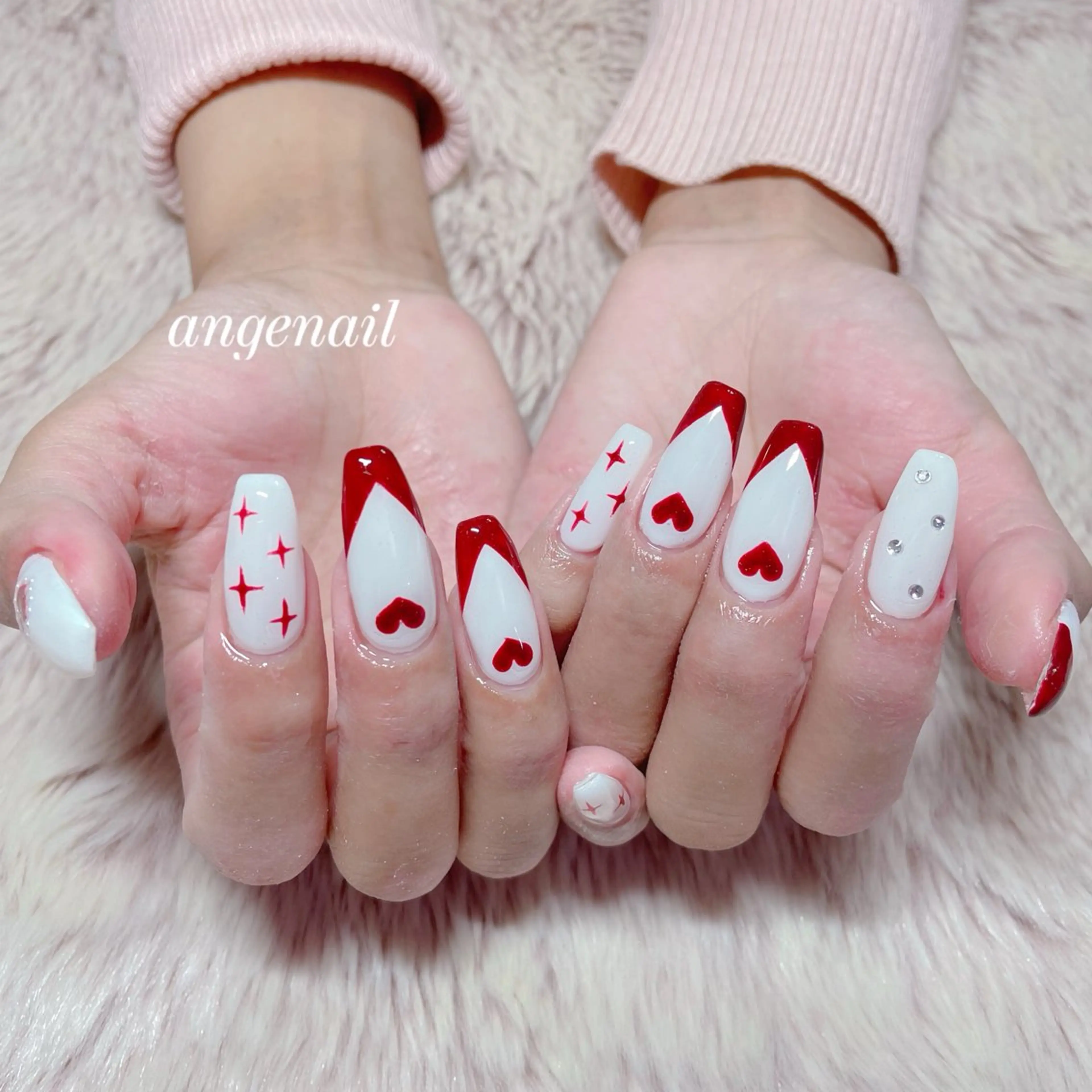 ネイル ハンドネイル オーナーネイリスト MAKIのネイルデザイン
