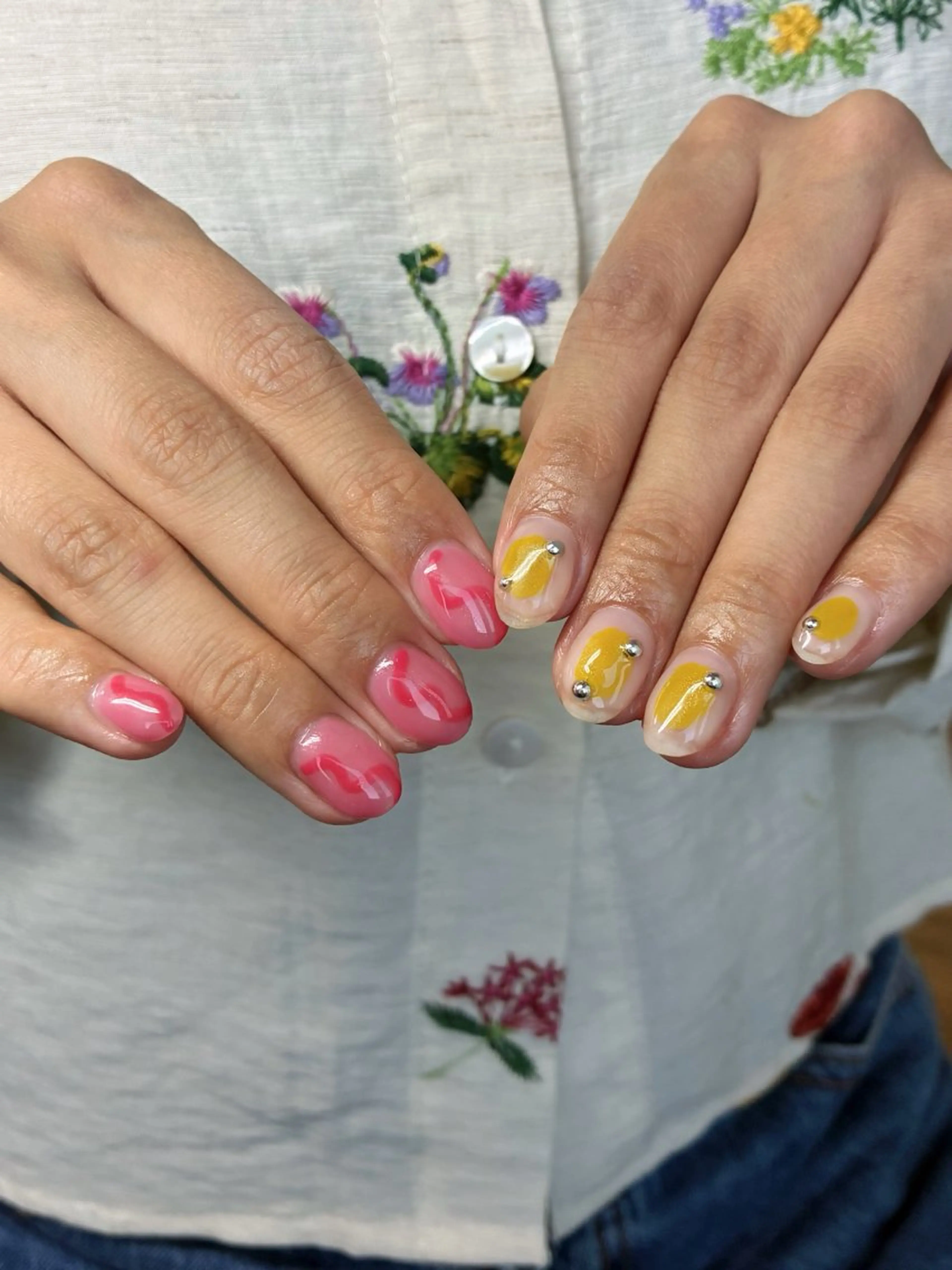 ネイル グリーン ピンク shiki_nail 🪐のネイルデザイン