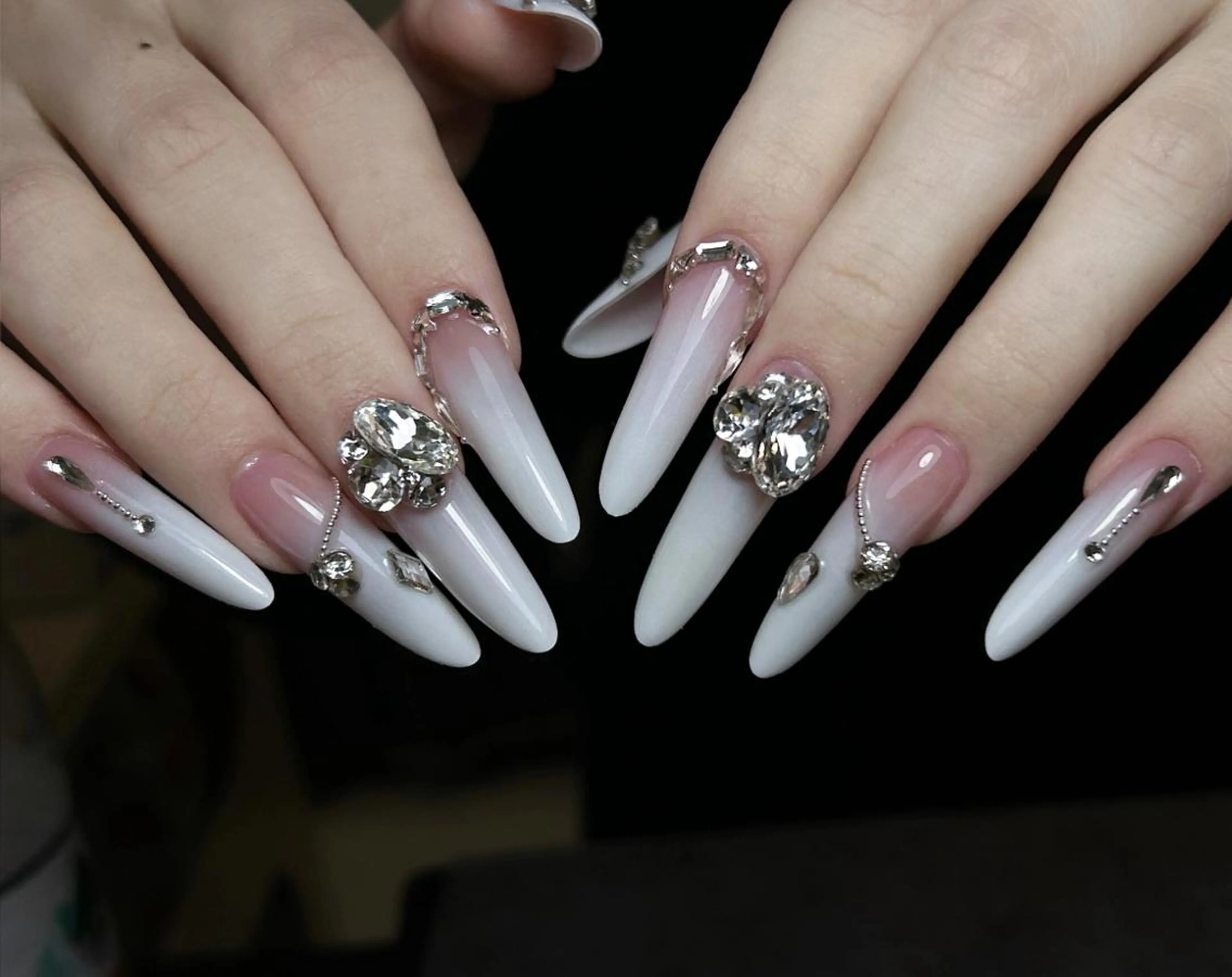 ネイル ハンドネイル 🎀 NaNa_nailのネイルデザイン