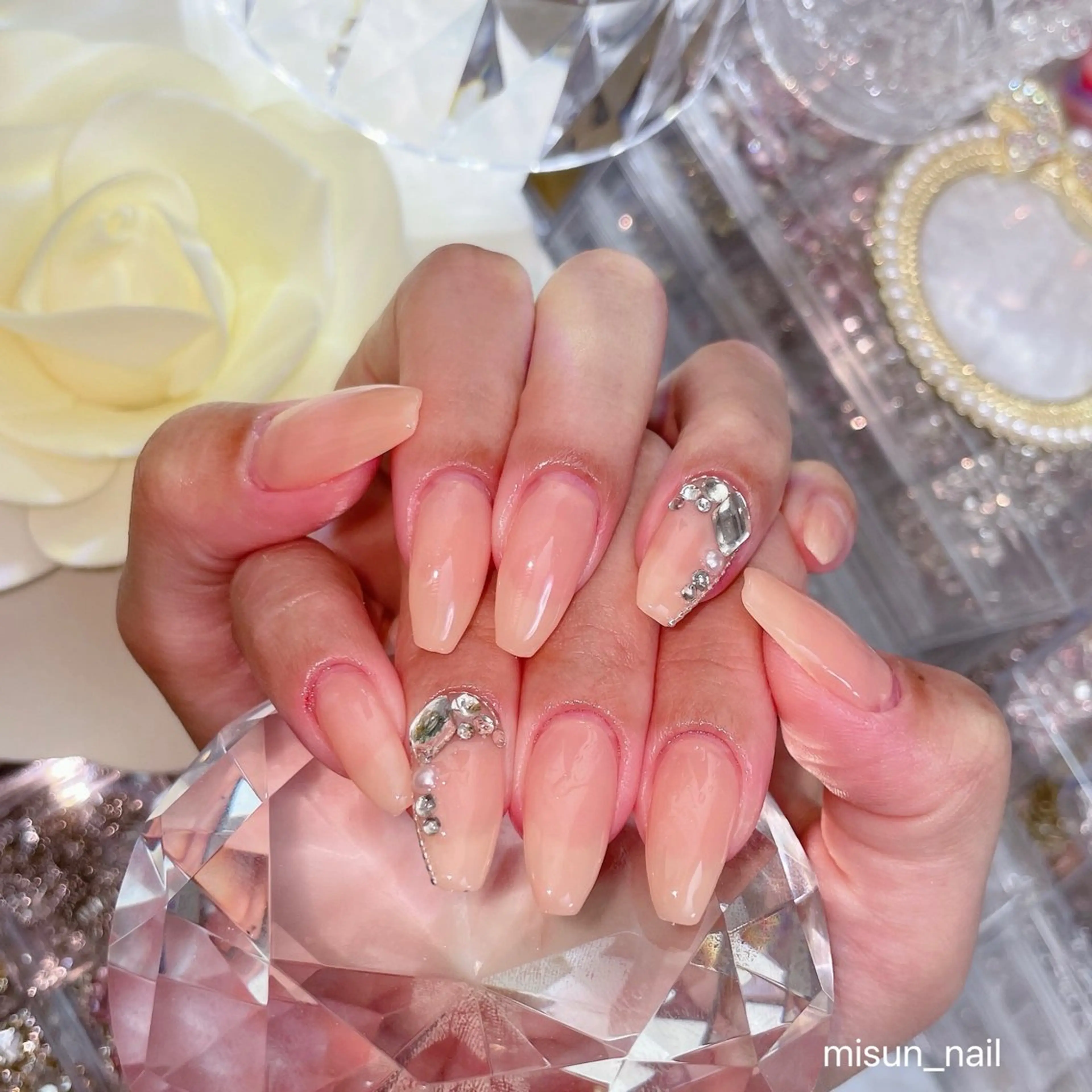 ネイル アートネイル オーロラネイル チークネイル 長さ出し フラッシュネイル misun_ nailのネイルデザイン
