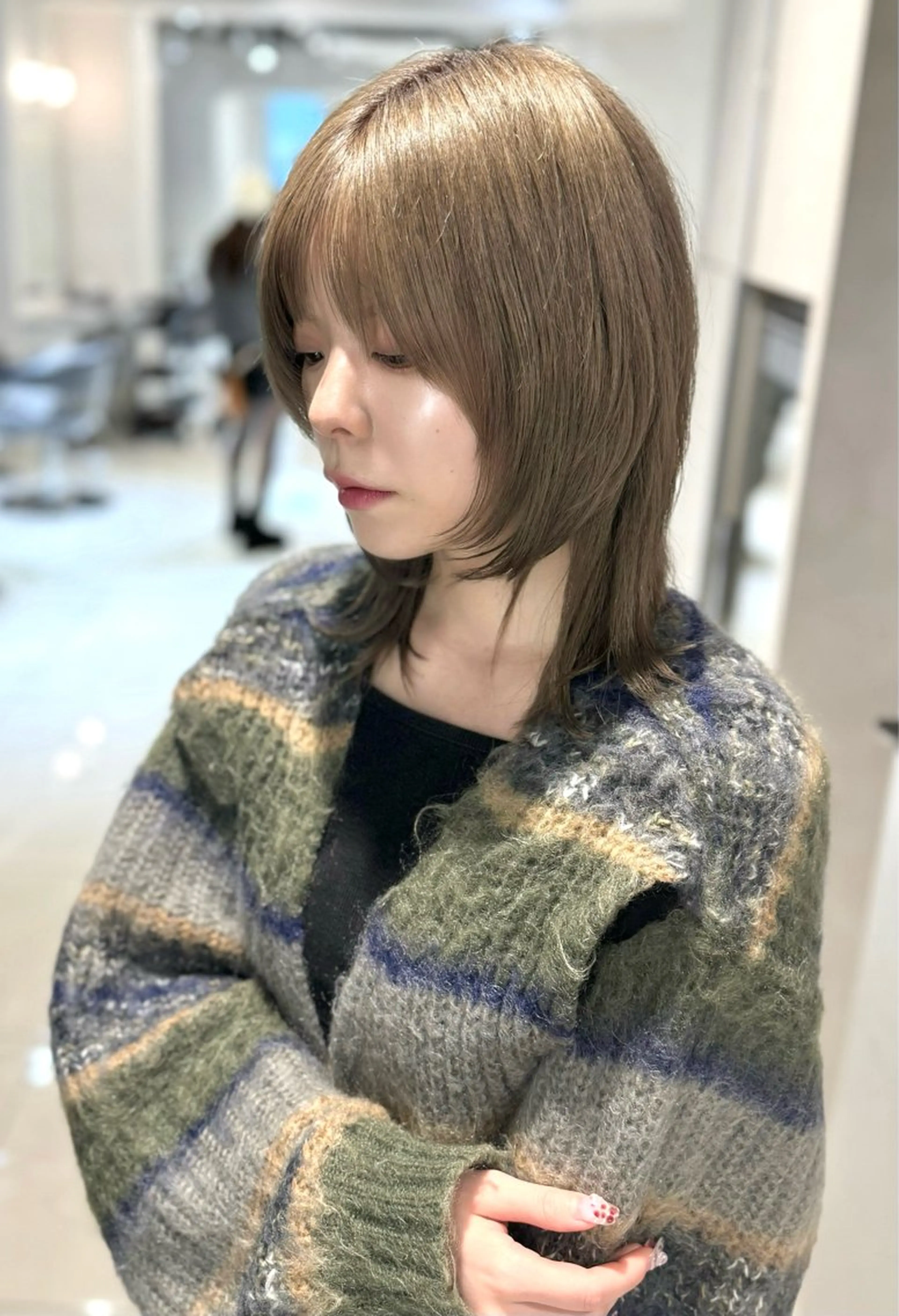 ミディアム カラー カット ヘアカラー トリートメント 韓国風ハッシュカット 似合わせレイヤー池袋のヘアスタイル