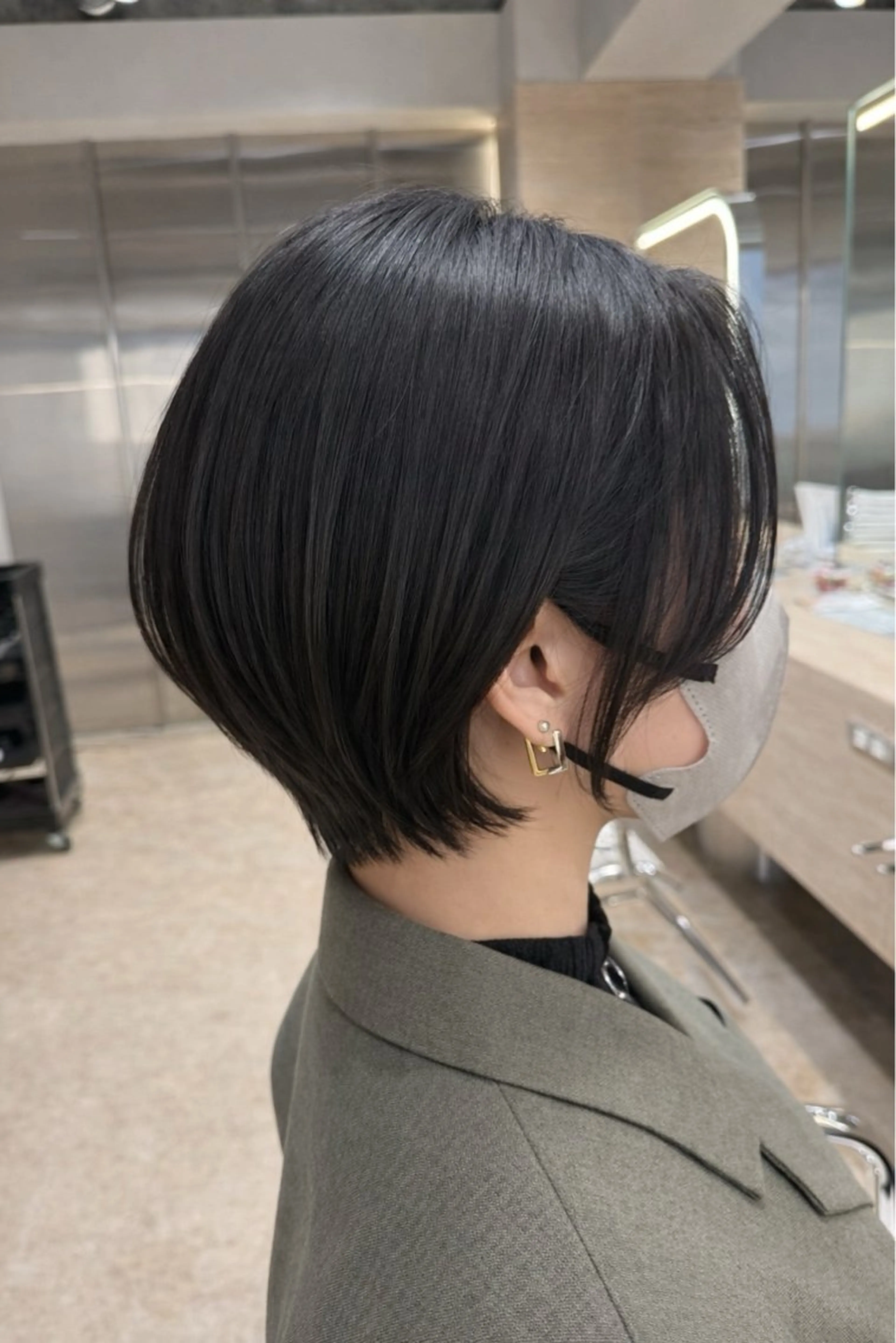 ショート カット ✨小顔ショート /ハイトーン　河内のヘアスタイル