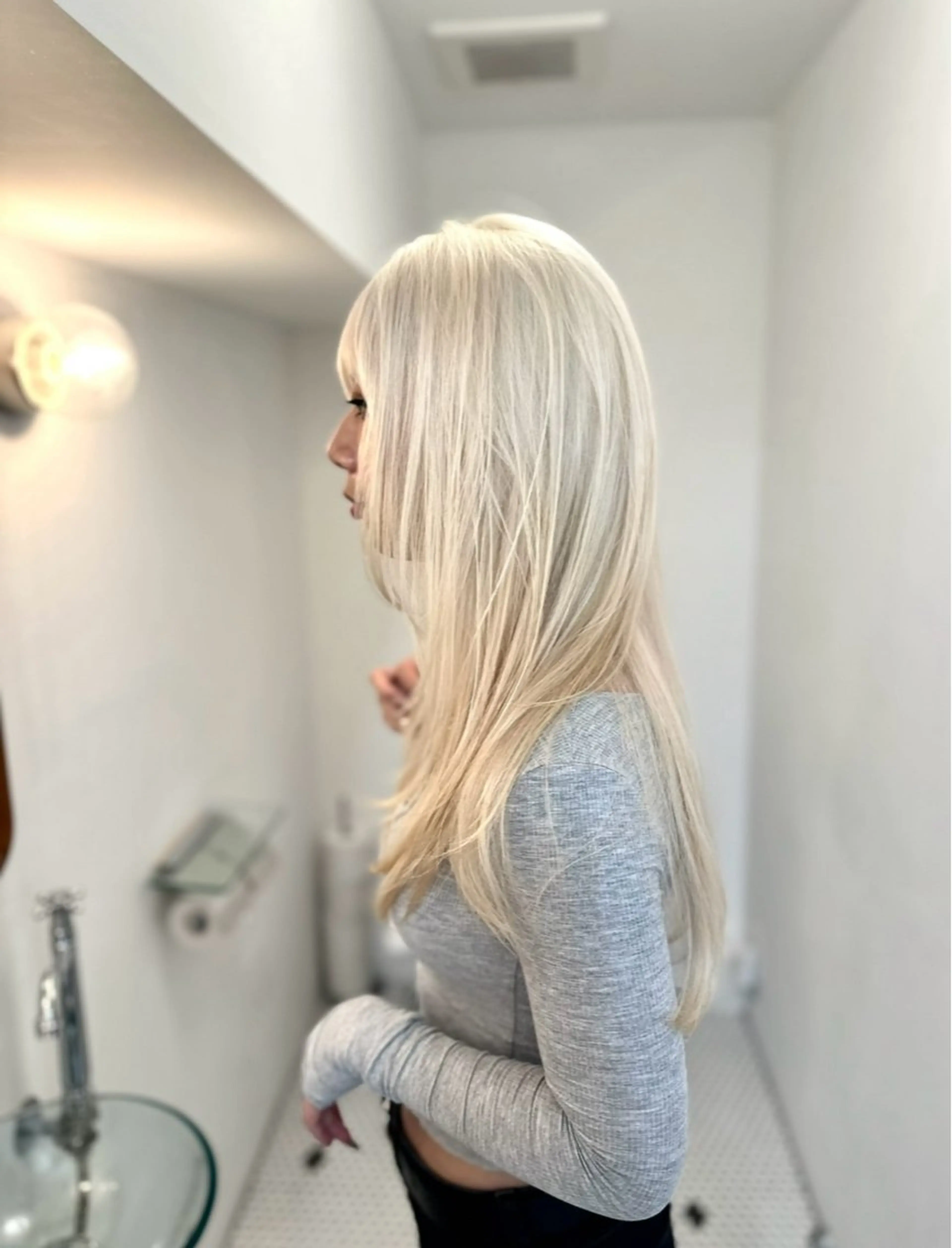 セミロング カラー カラー特化美容師 サトウリュウマのヘアスタイル