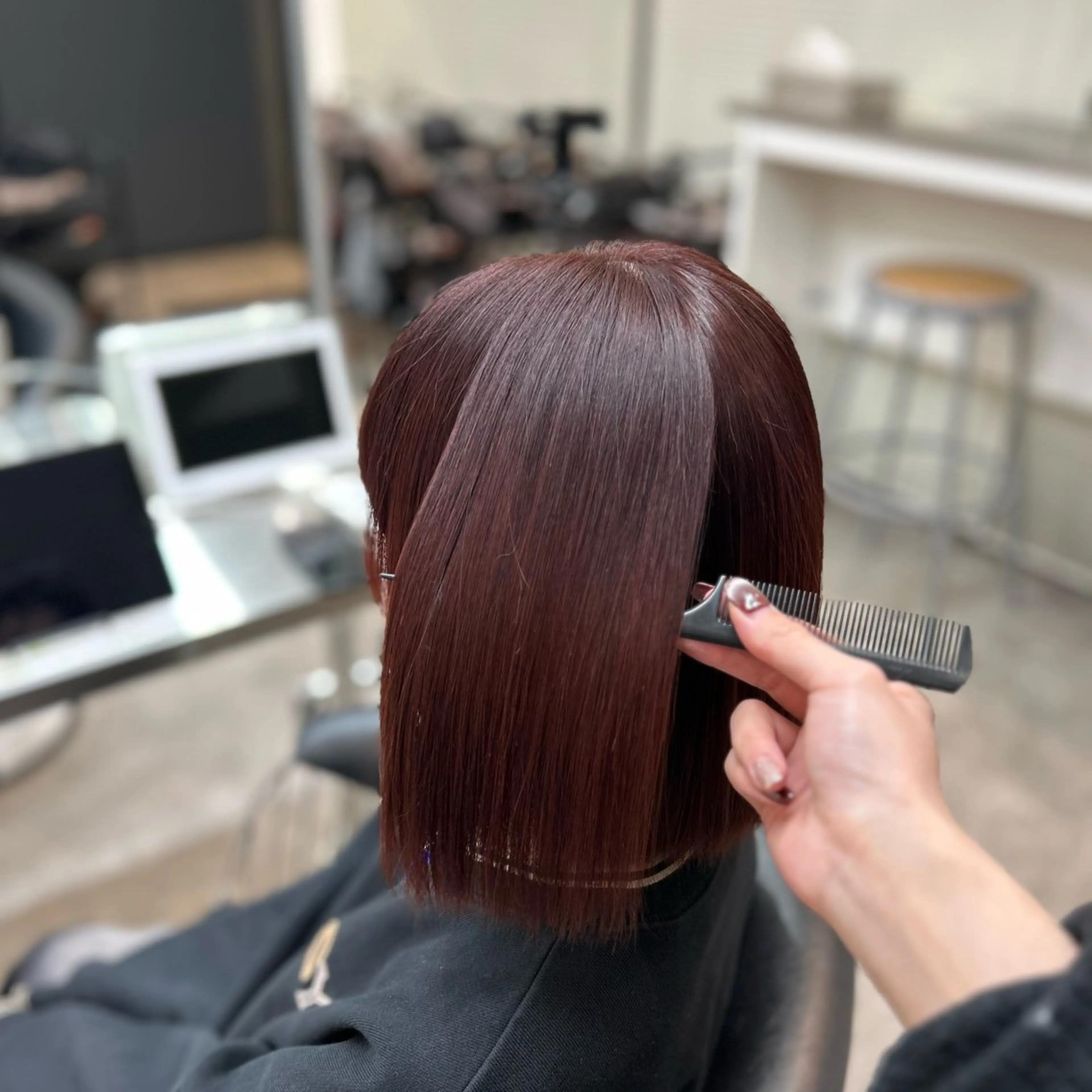 カラー ボルドーカラー 小林 円香のヘアスタイル